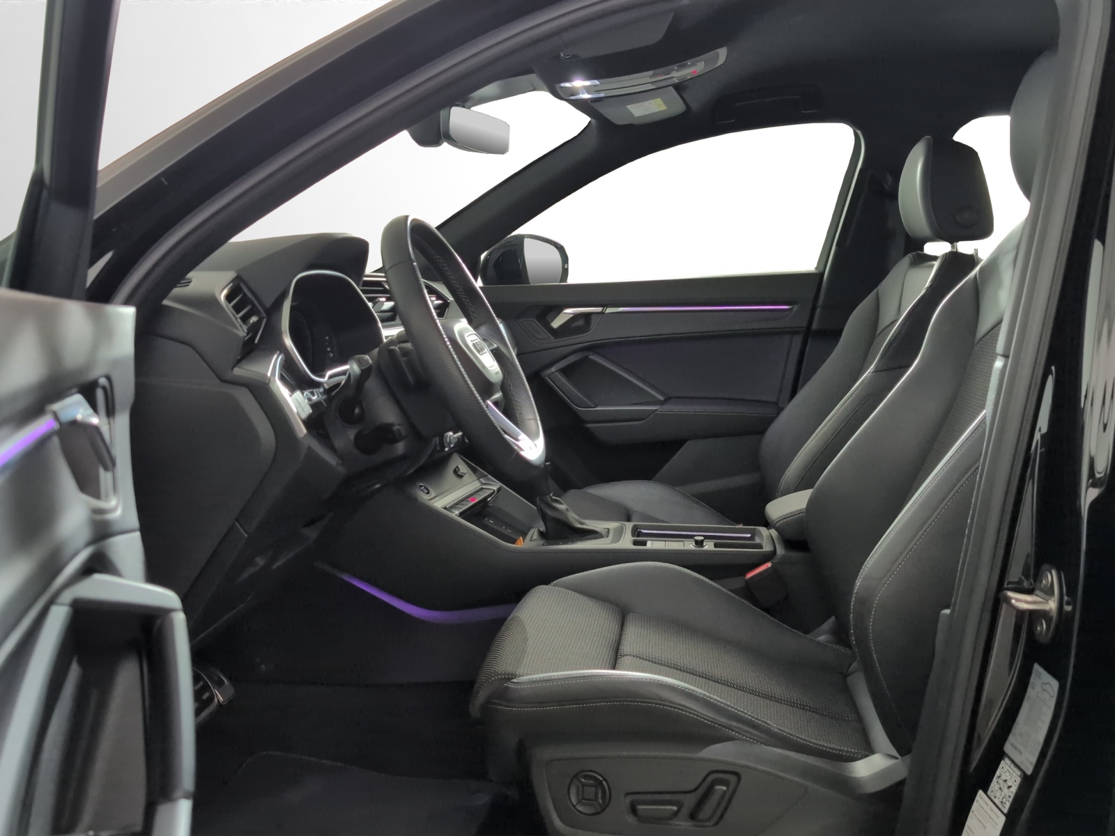 AUDI Q3 Sportback 40 TDI S line quattro S-tronic-image-5