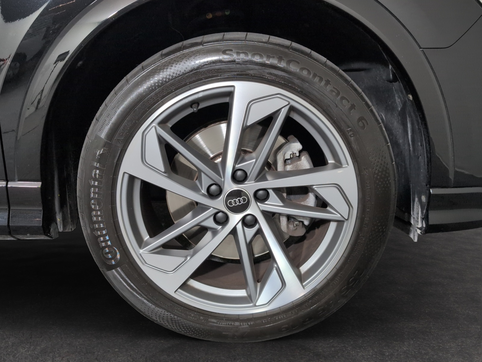AUDI Q3 Sportback 40 TDI S line quattro S-tronic-image-4