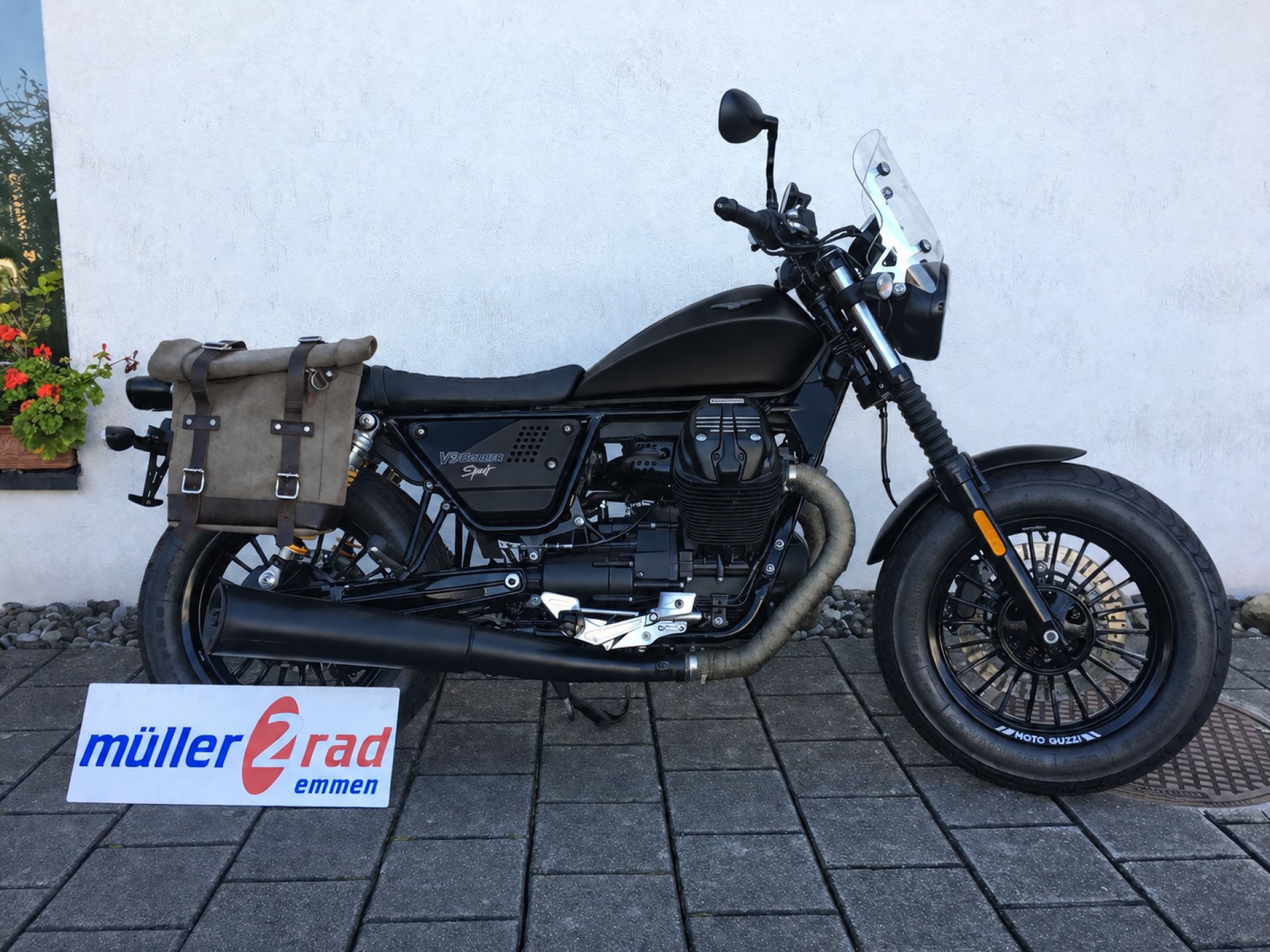 MOTO GUZZI V9 Bobber Sport