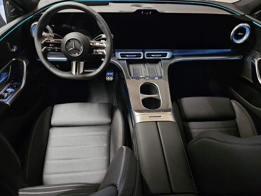 MERCEDES-BENZ C 400 4Matic elektrisch-image-7