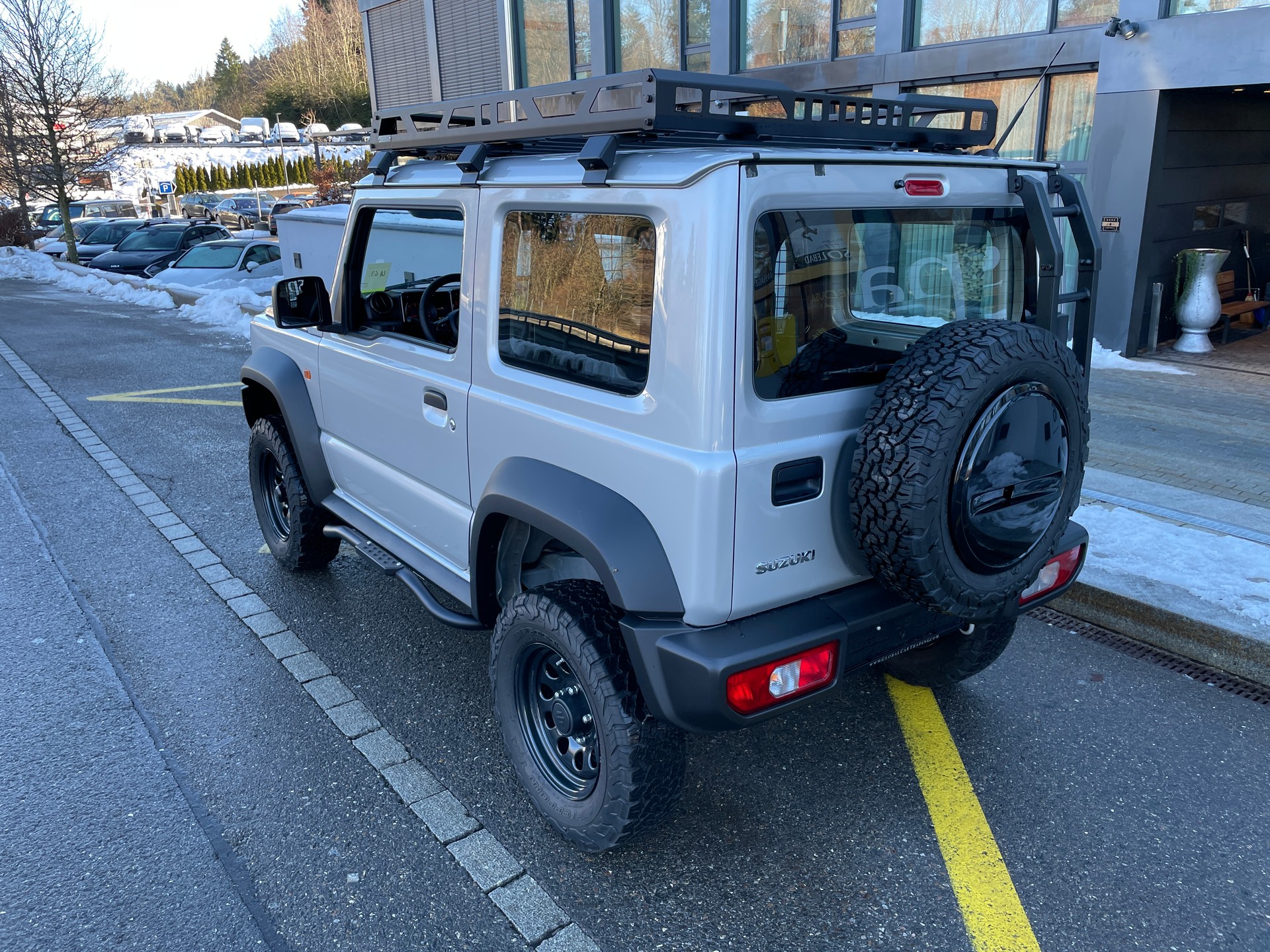 SUZUKI Jimny 1.5 Compact+ 4x4-image-8