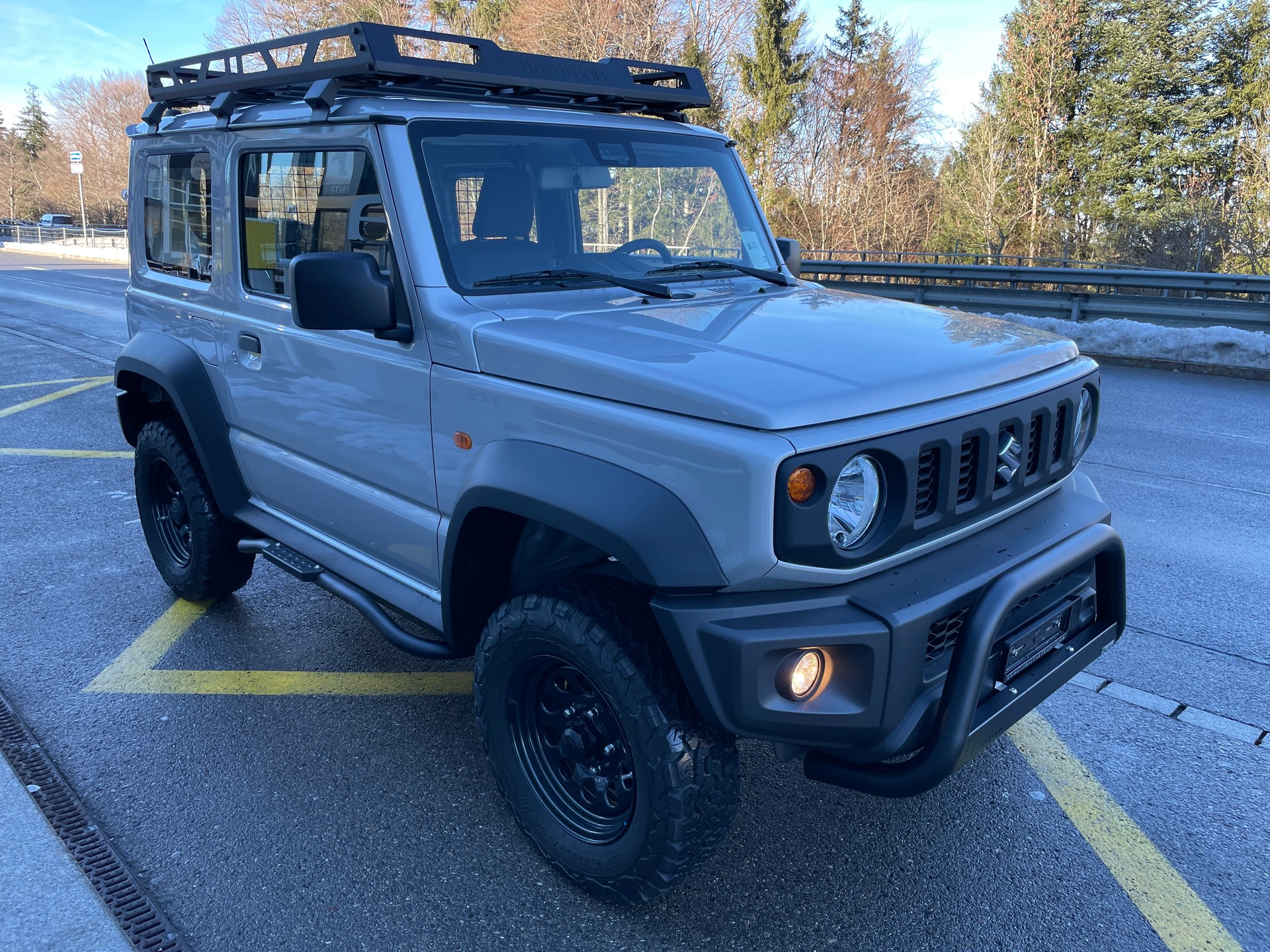 SUZUKI Jimny 1.5 Compact+ 4x4-image-2