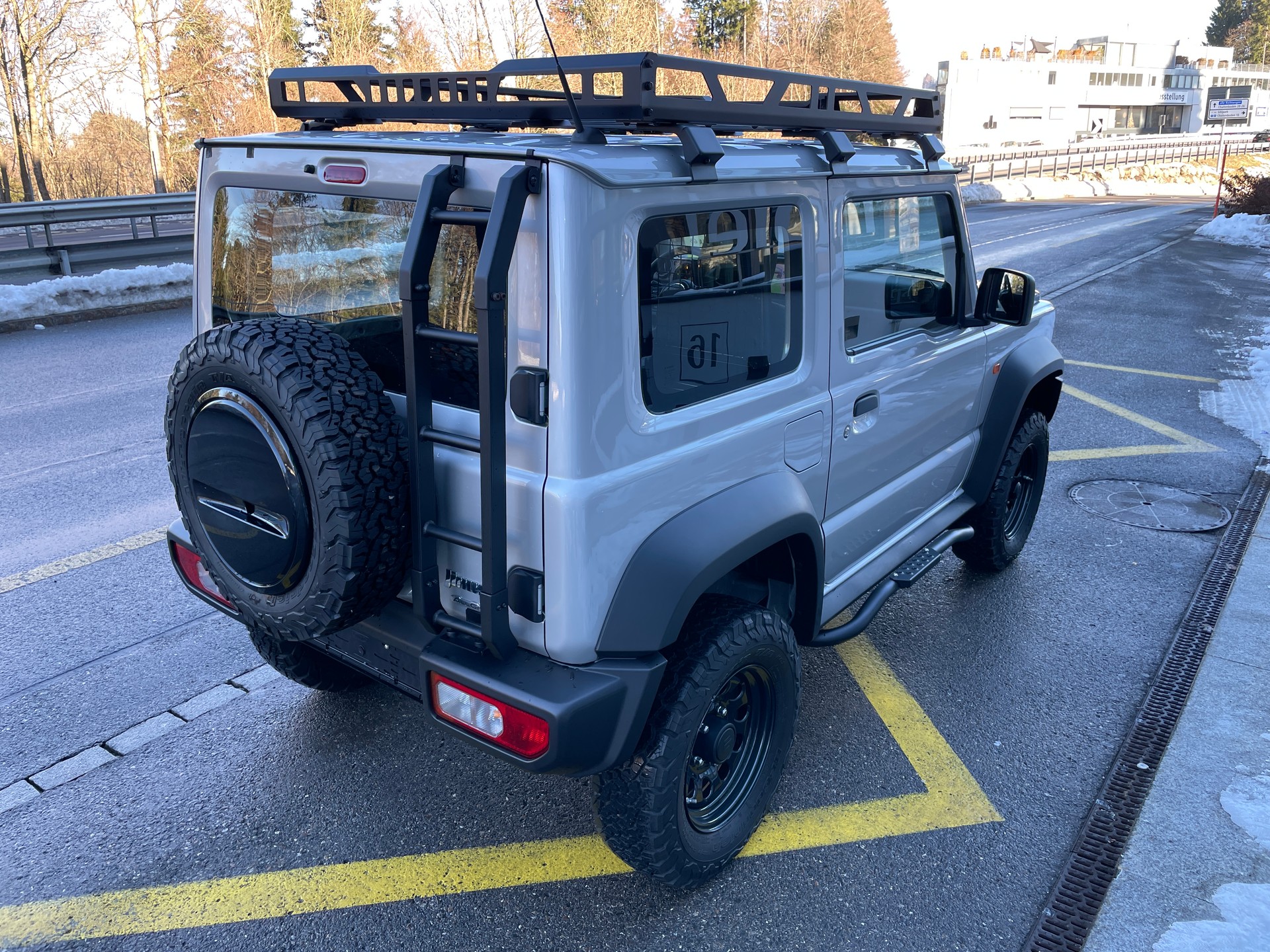 SUZUKI Jimny 1.5 Compact+ 4x4-image-4