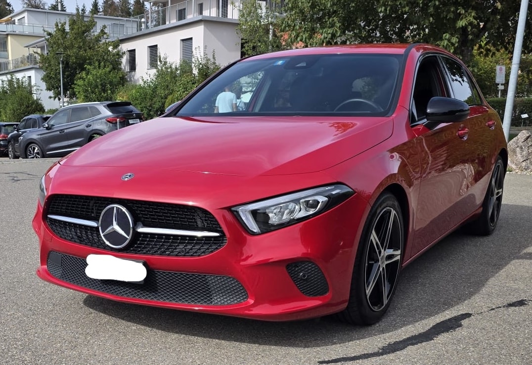 MERCEDES-BENZ A 200 Progressive-image-0