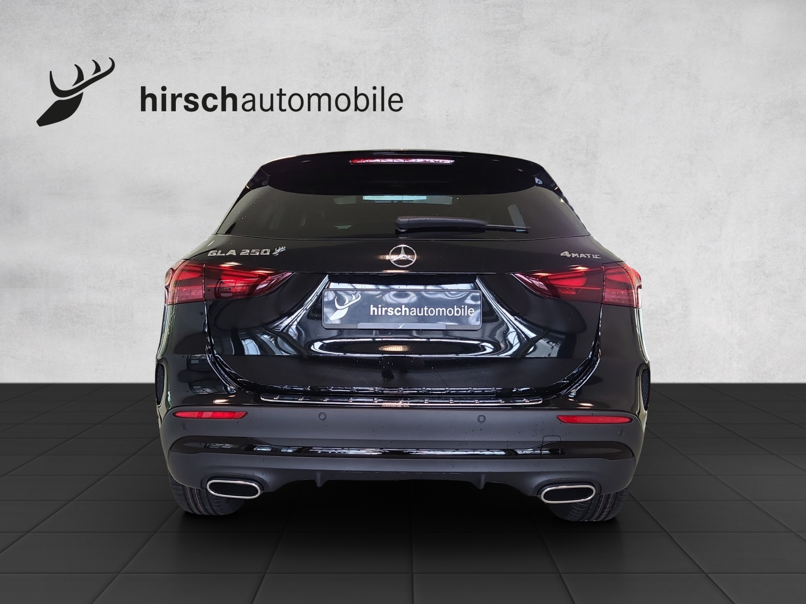 MERCEDES-BENZ GLA 250 Swiss Star AMG 4M H247-image-9