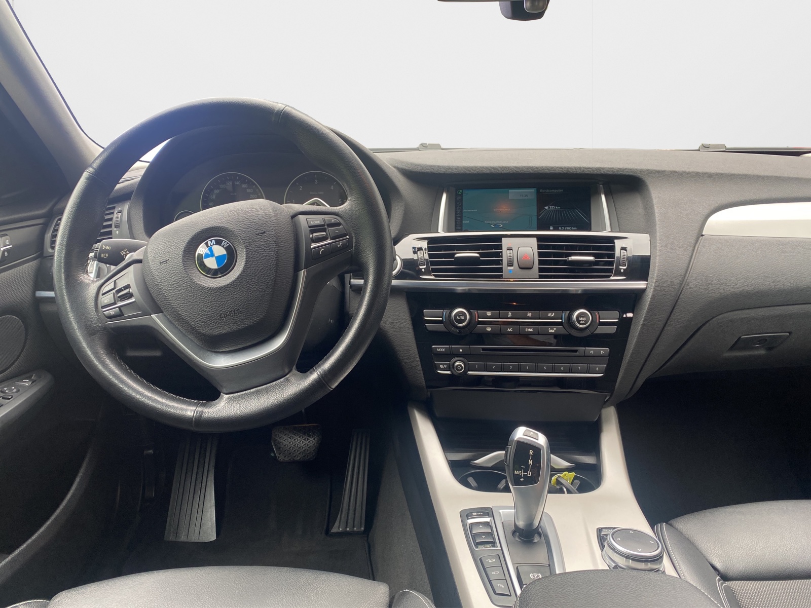 BMW X4 xDrive 20d-image-13