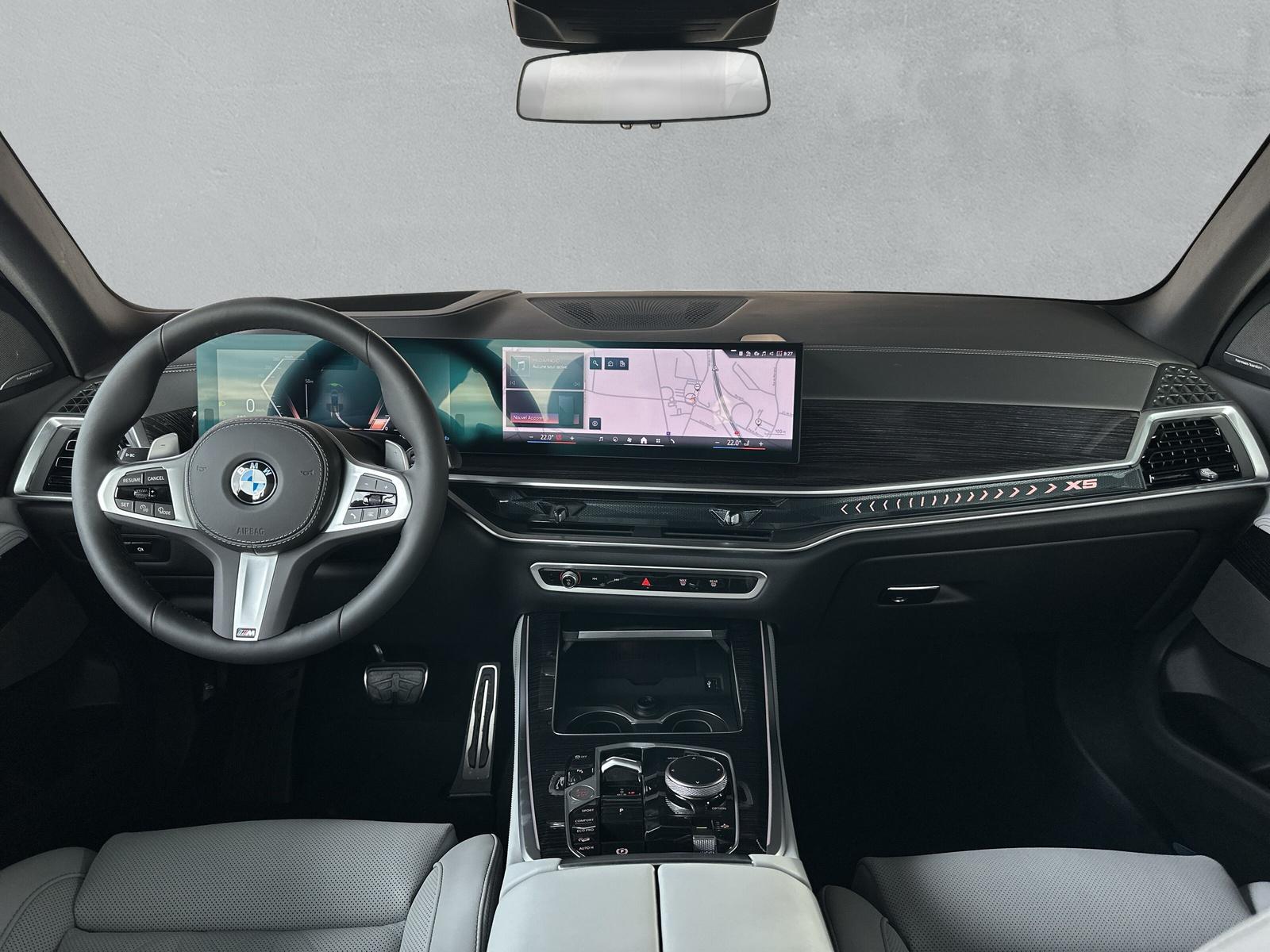 BMW X5 30d xDrive M Sport (CH) AHK 3.5T ** 7 Places **-image-12