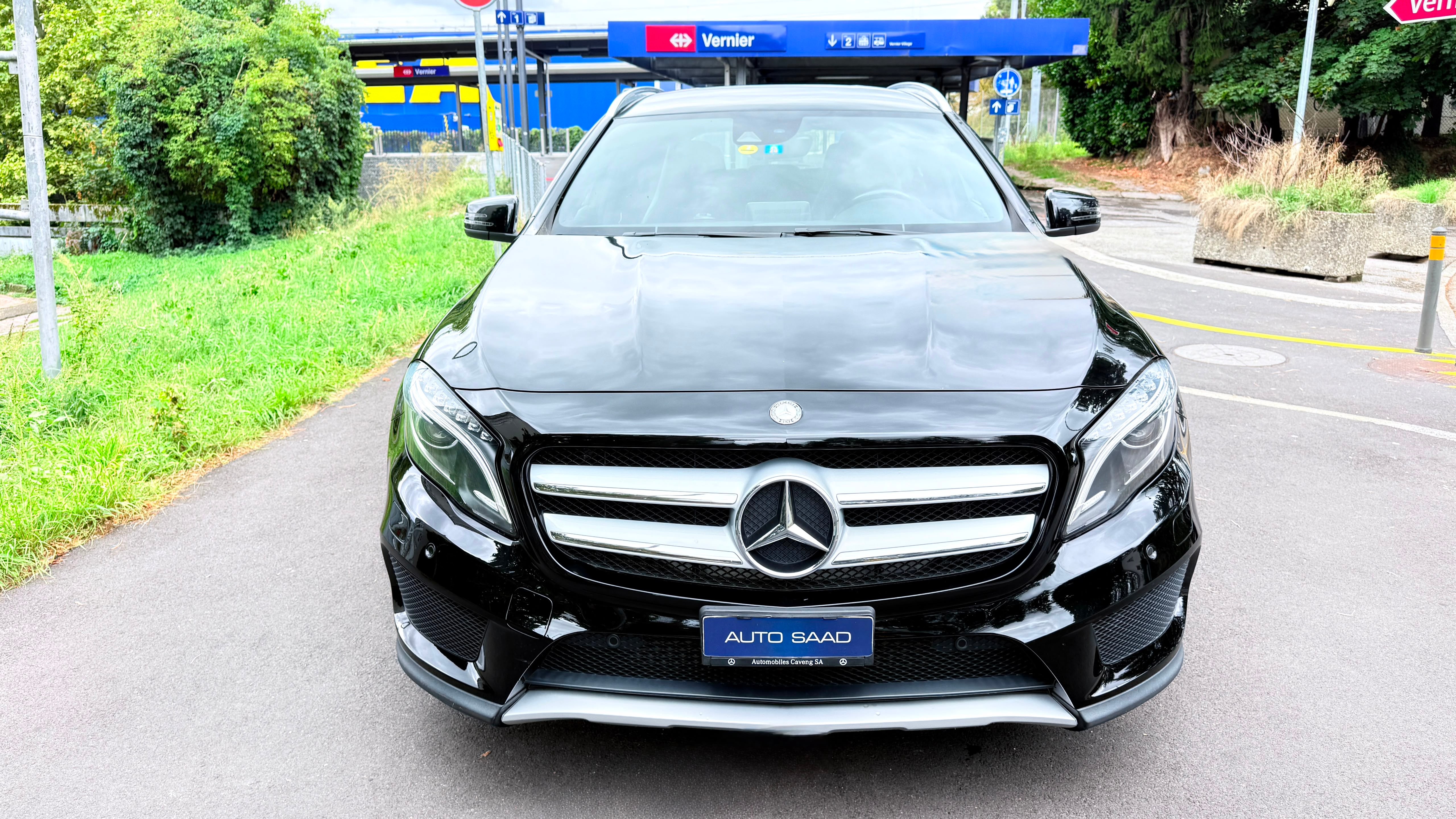 MERCEDES-BENZ GLA 220 d AMG Line 4Matic 7G-DCT — slika 1