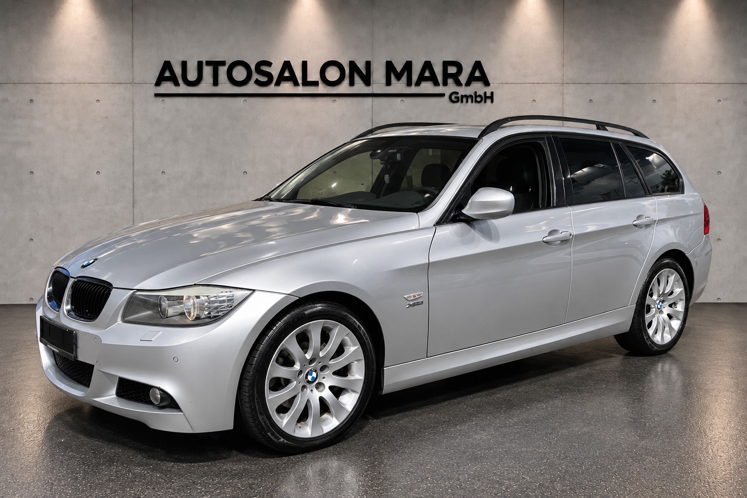 BMW 330i xDrive Touring Steptronic M- Paket-image-0