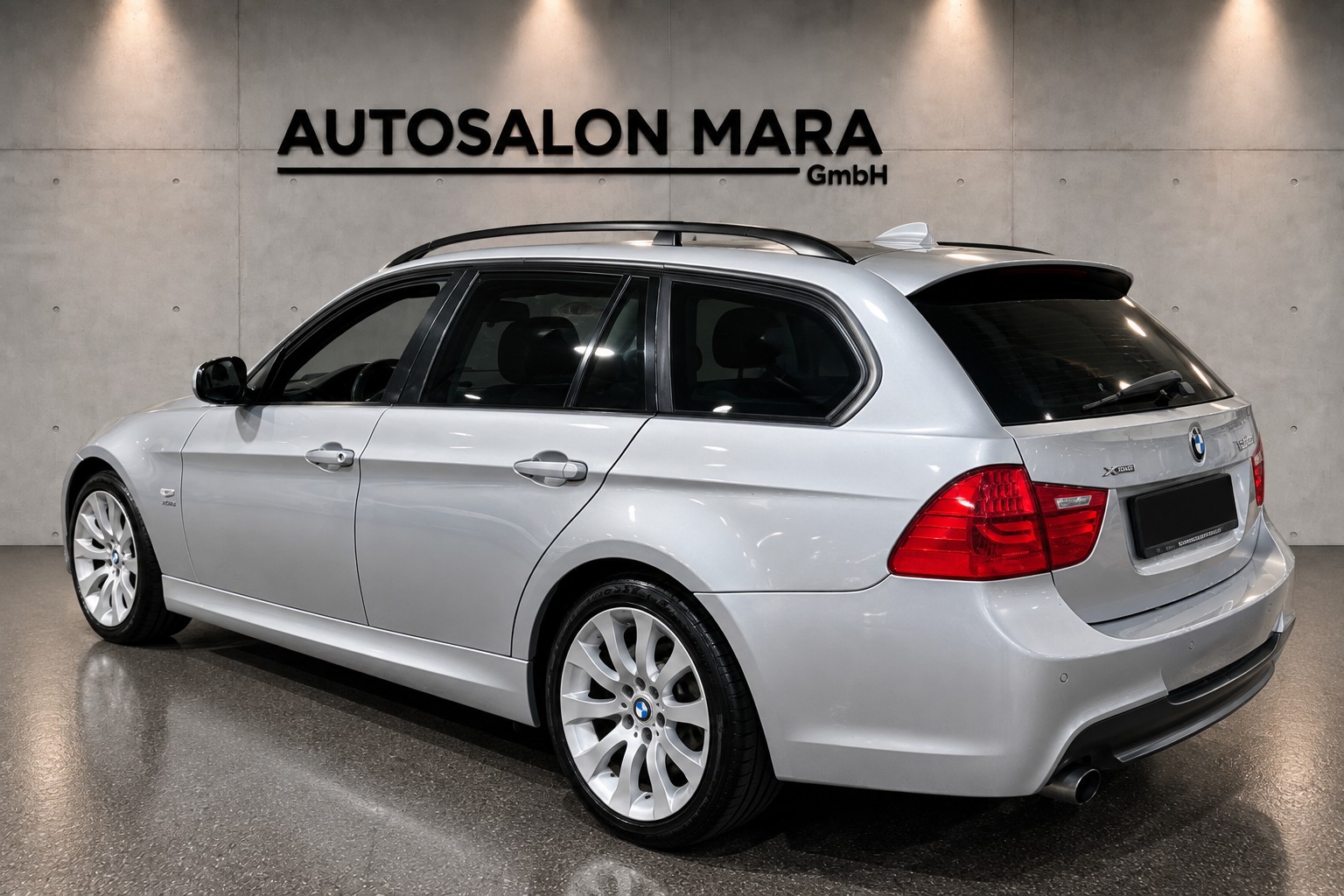 BMW 330i xDrive Touring Steptronic M- Paket-image-3