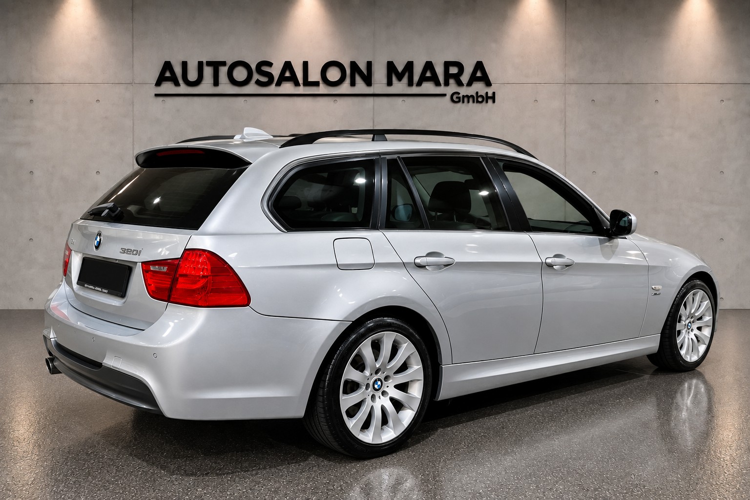 BMW 330i xDrive Touring Steptronic M- Paket-image-6