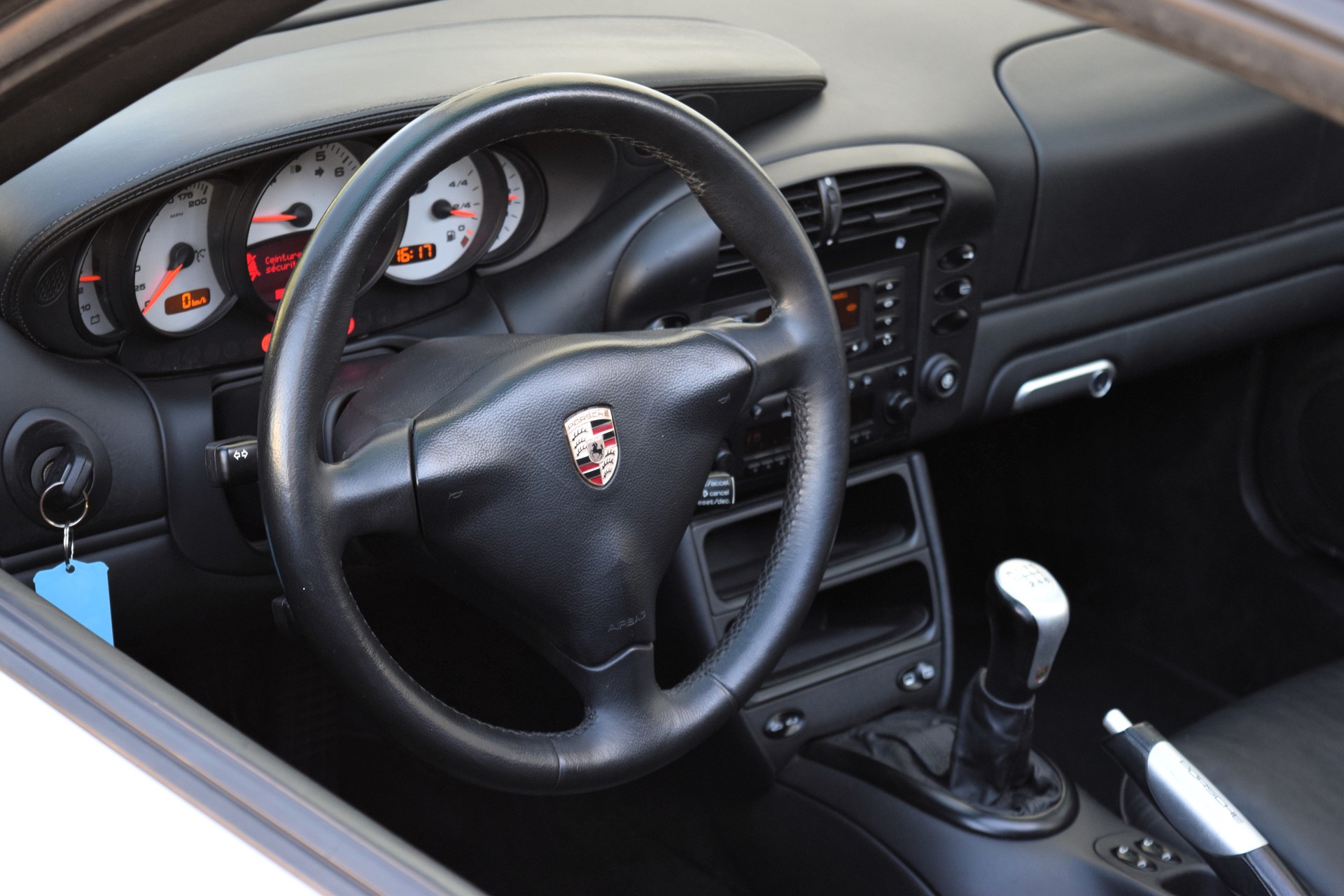 PORSCHE 911 Carrera Targa-image-10