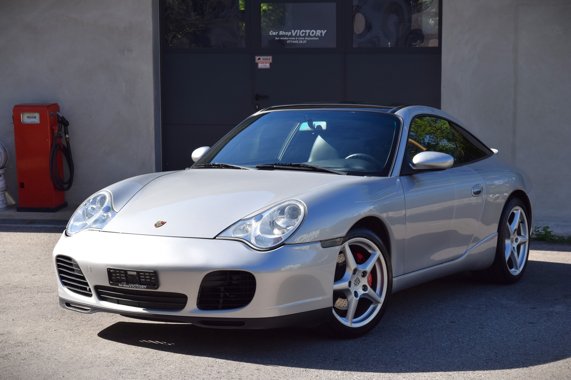 PORSCHE 911 Carrera Targa-image-0