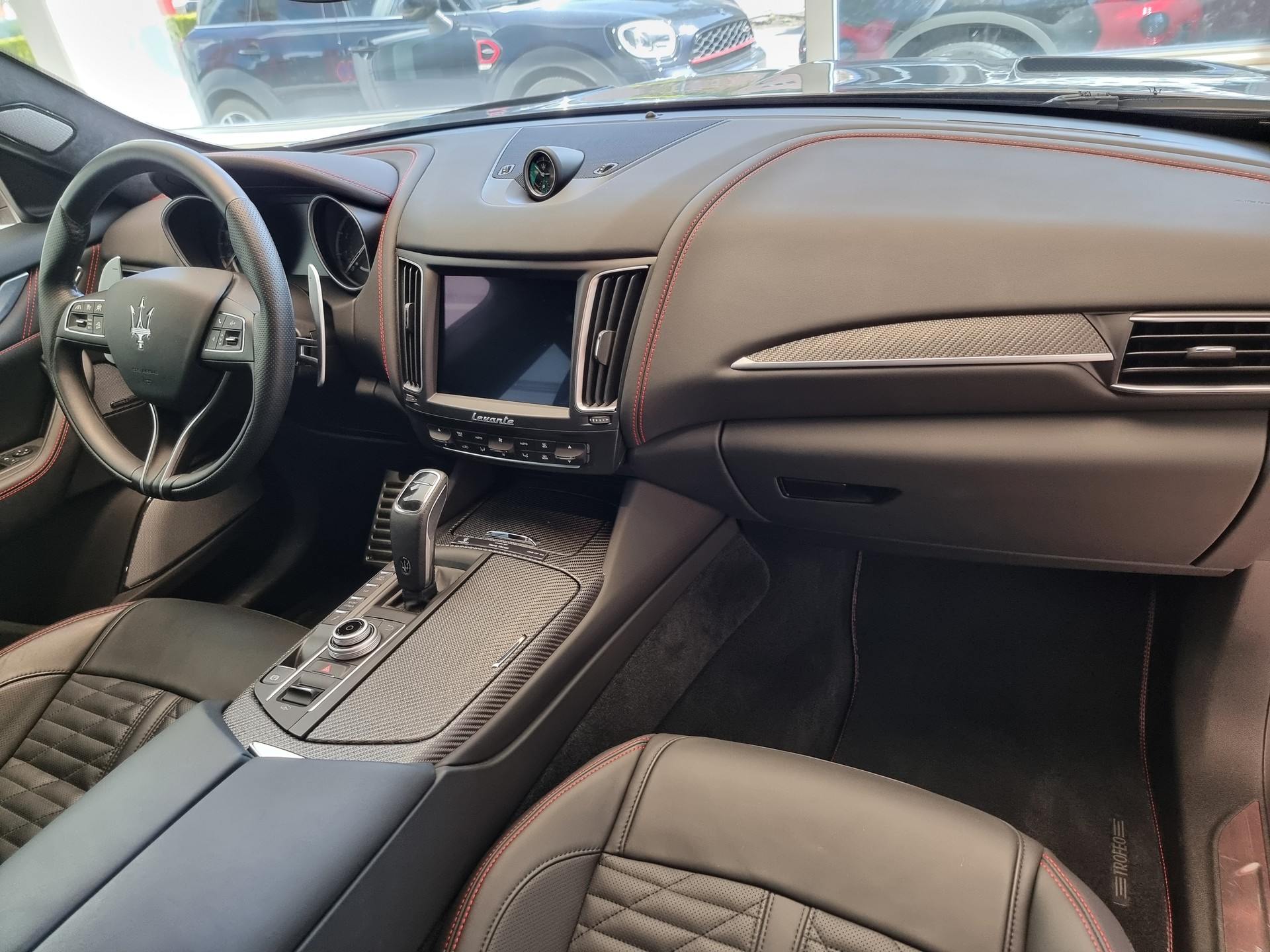 MASERATI Levante 3.8 V8 Trofeo - 1 of 100 - Mansory-image-14