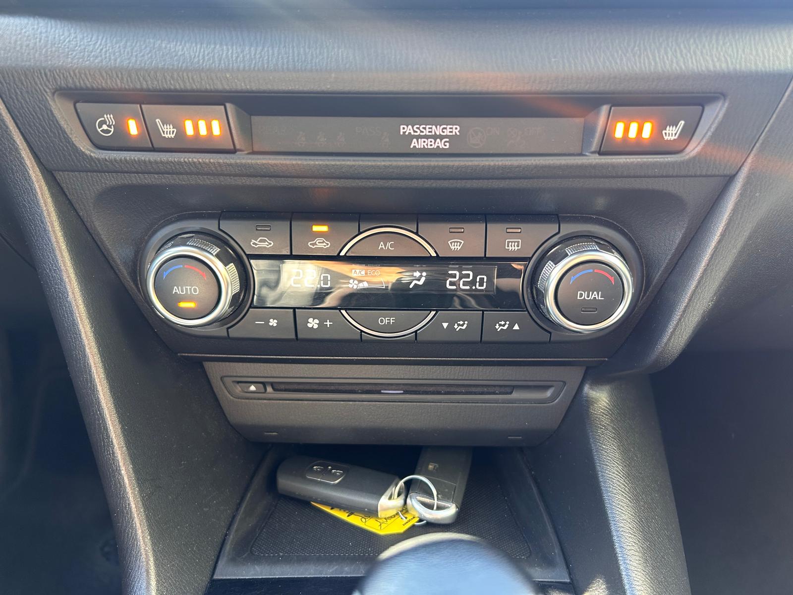 MAZDA 3 SKYACTIV-G 120 Ambition Automat-image-24