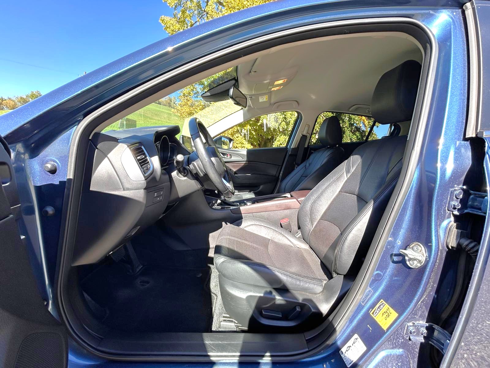 MAZDA 3 SKYACTIV-G 120 Ambition Automat-image-13