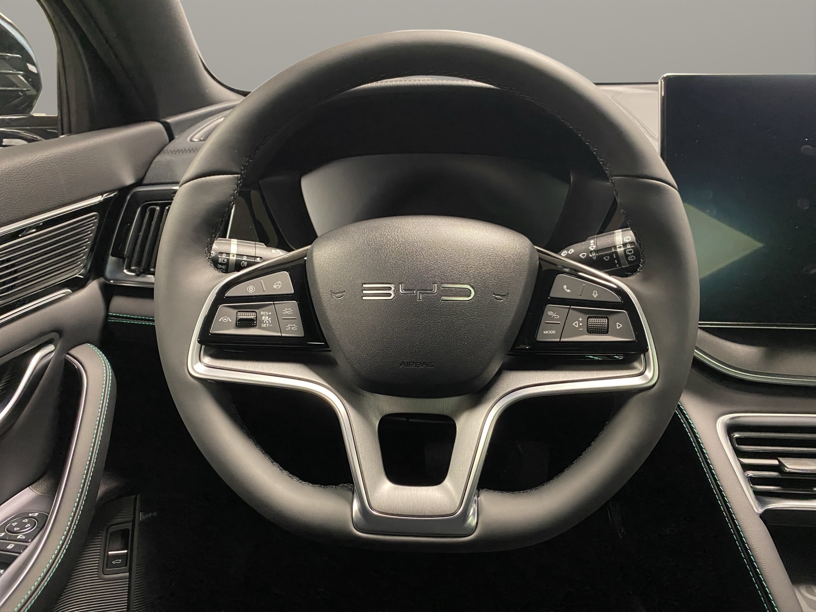 BYD Seal U DM-i Design AWD-image-12