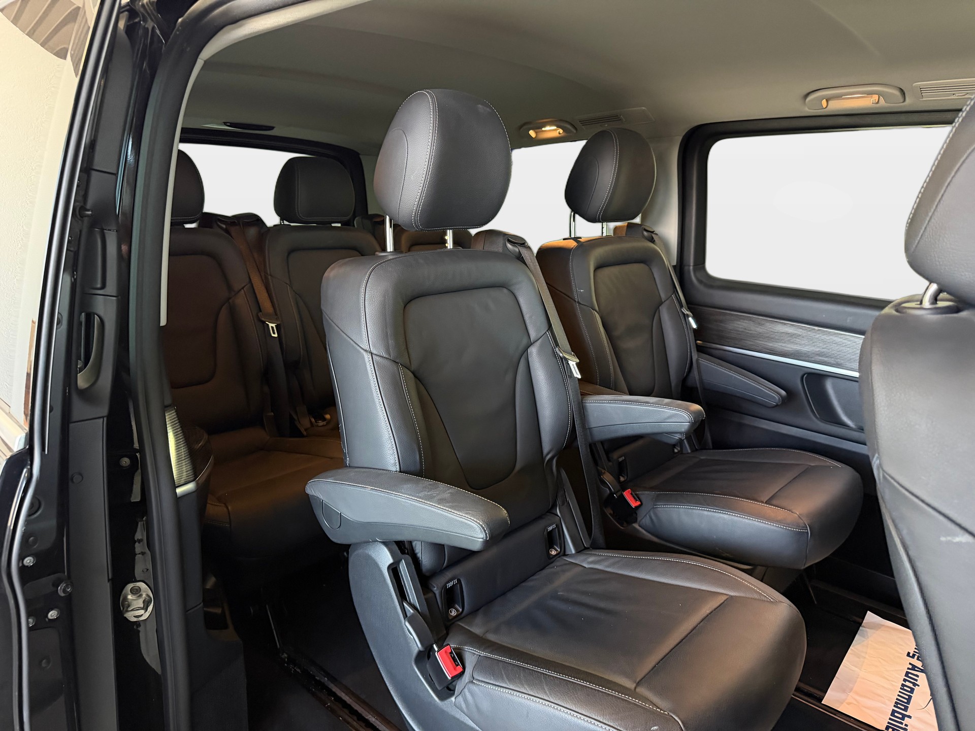 MERCEDES-BENZ V 250 d lang Avantgarde 4Matic G-Tronic | CH-Auto | Mercedes Werksgarantie | 7-Plätzer | Gratis Service | Elektrische Türen L+R-image-11