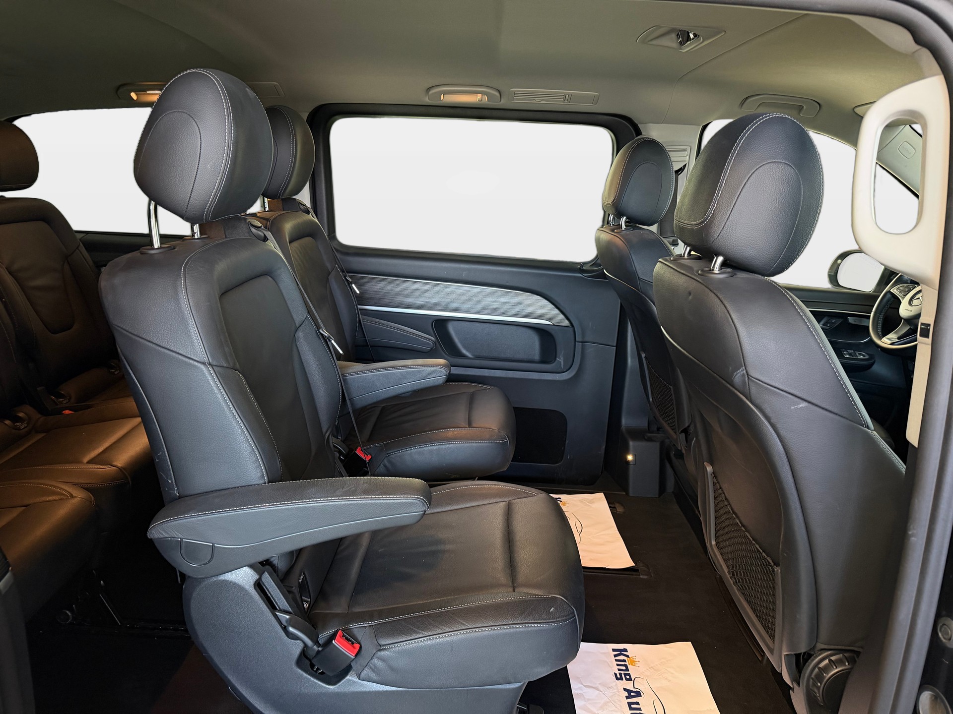 MERCEDES-BENZ V 250 d lang Avantgarde 4Matic G-Tronic | CH-Auto | Mercedes Werksgarantie | 7-Plätzer | Gratis Service | Elektrische Türen L+R-image-9