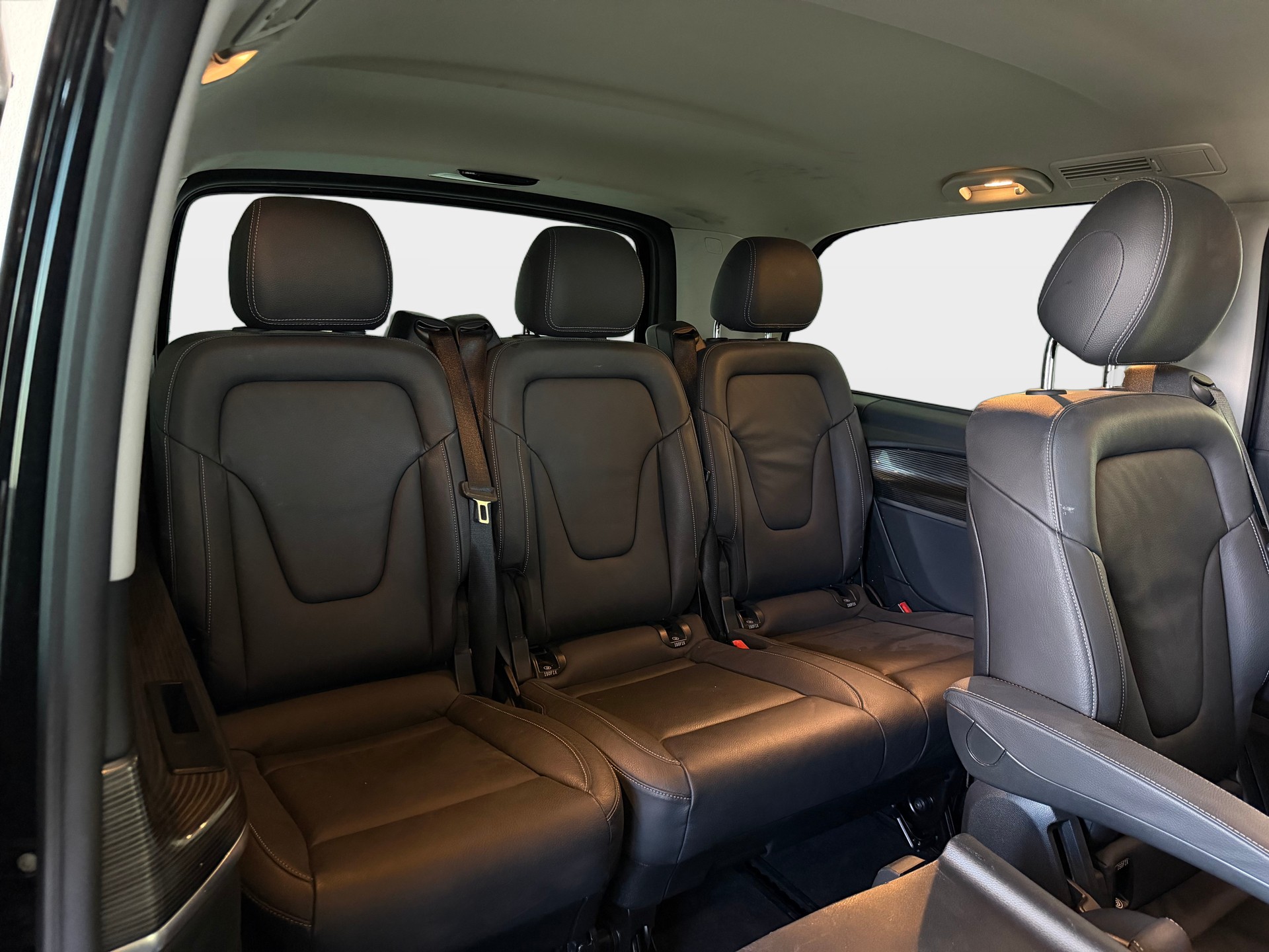 MERCEDES-BENZ V 250 d lang Avantgarde 4Matic G-Tronic | CH-Auto | Mercedes Werksgarantie | 7-Plätzer | Gratis Service | Elektrische Türen L+R-image-12