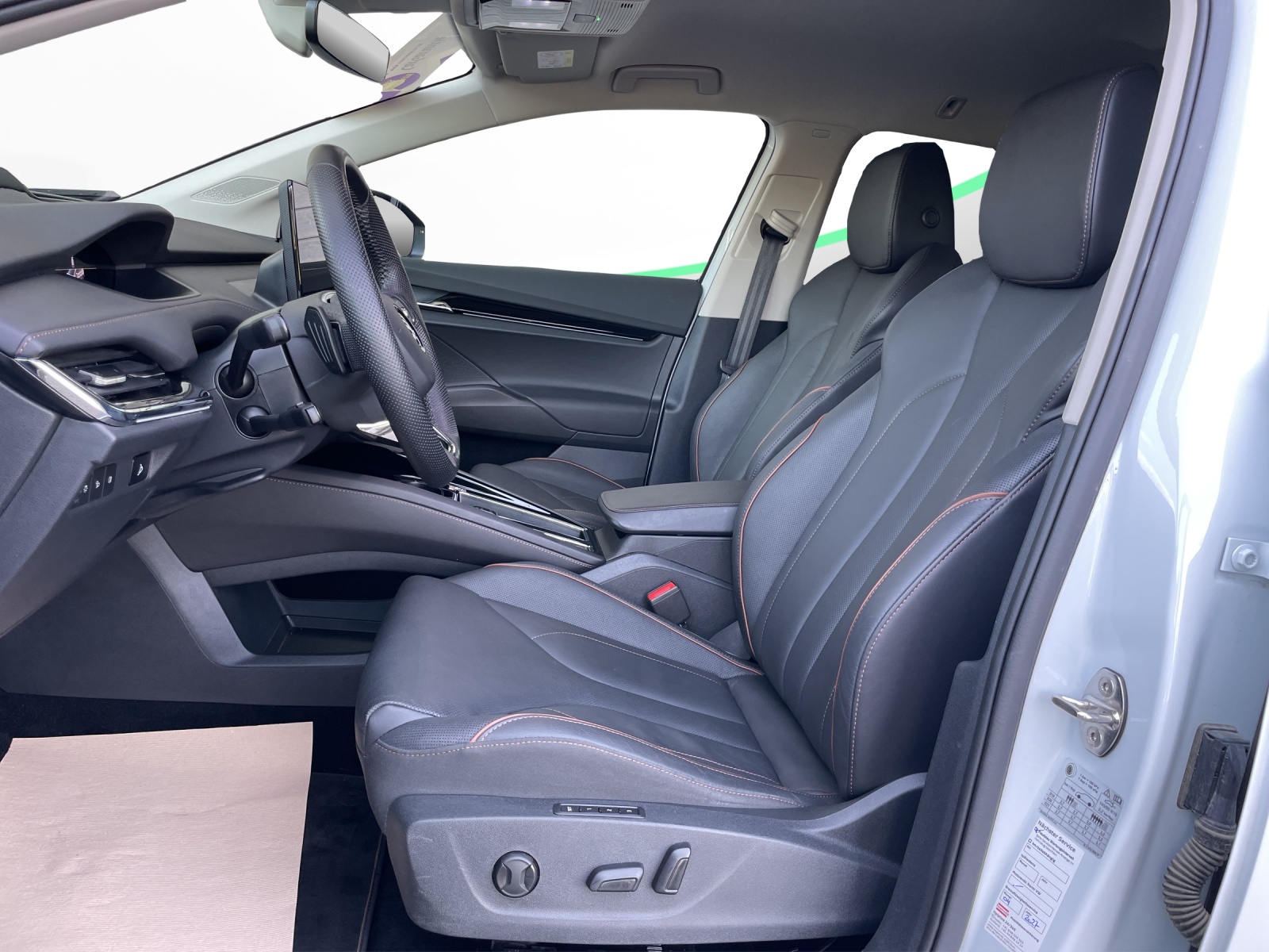 SKODA Enyaq iV 80-image-6
