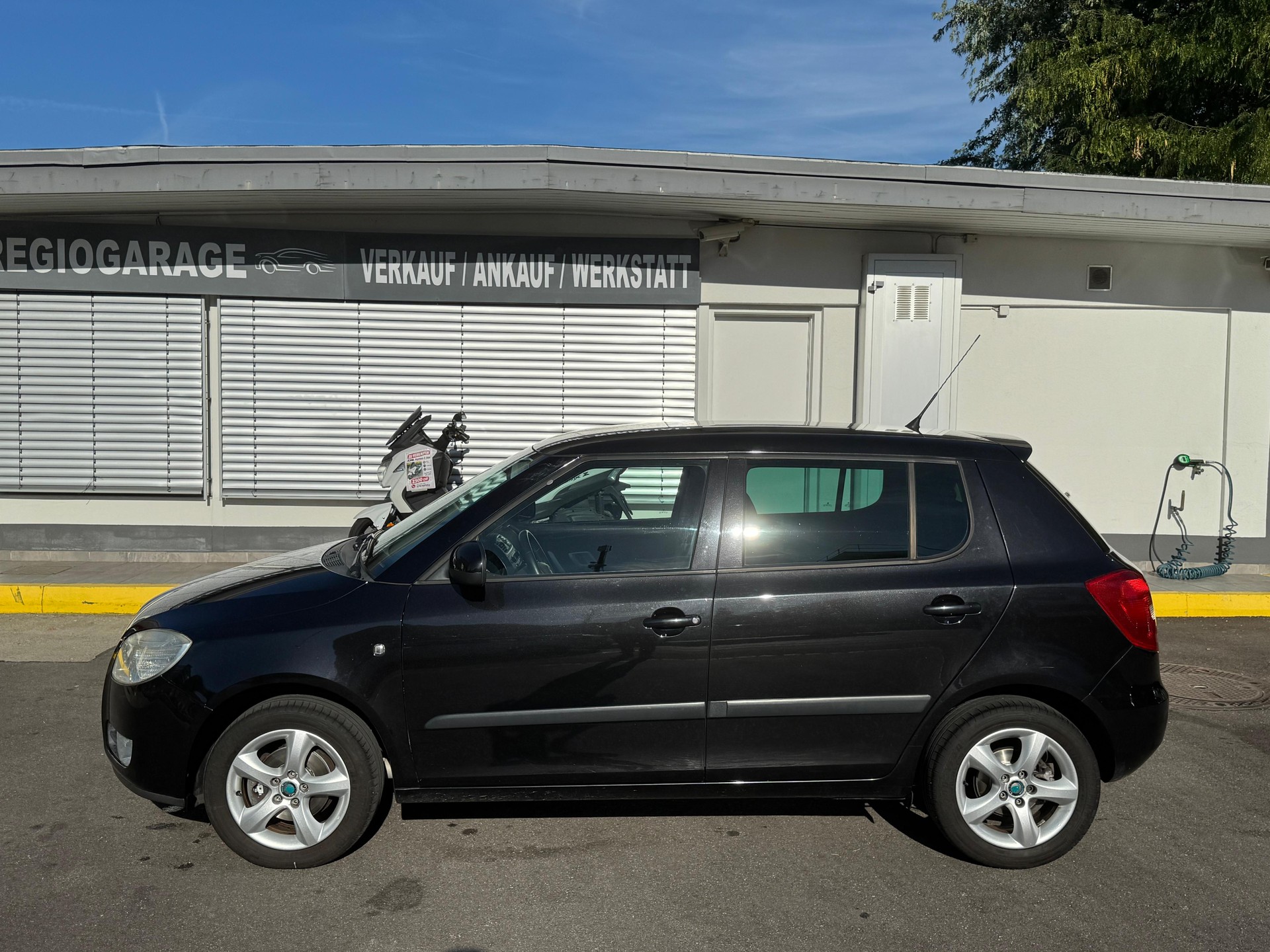 SKODA Fabia 1.4 Elegance-image-2