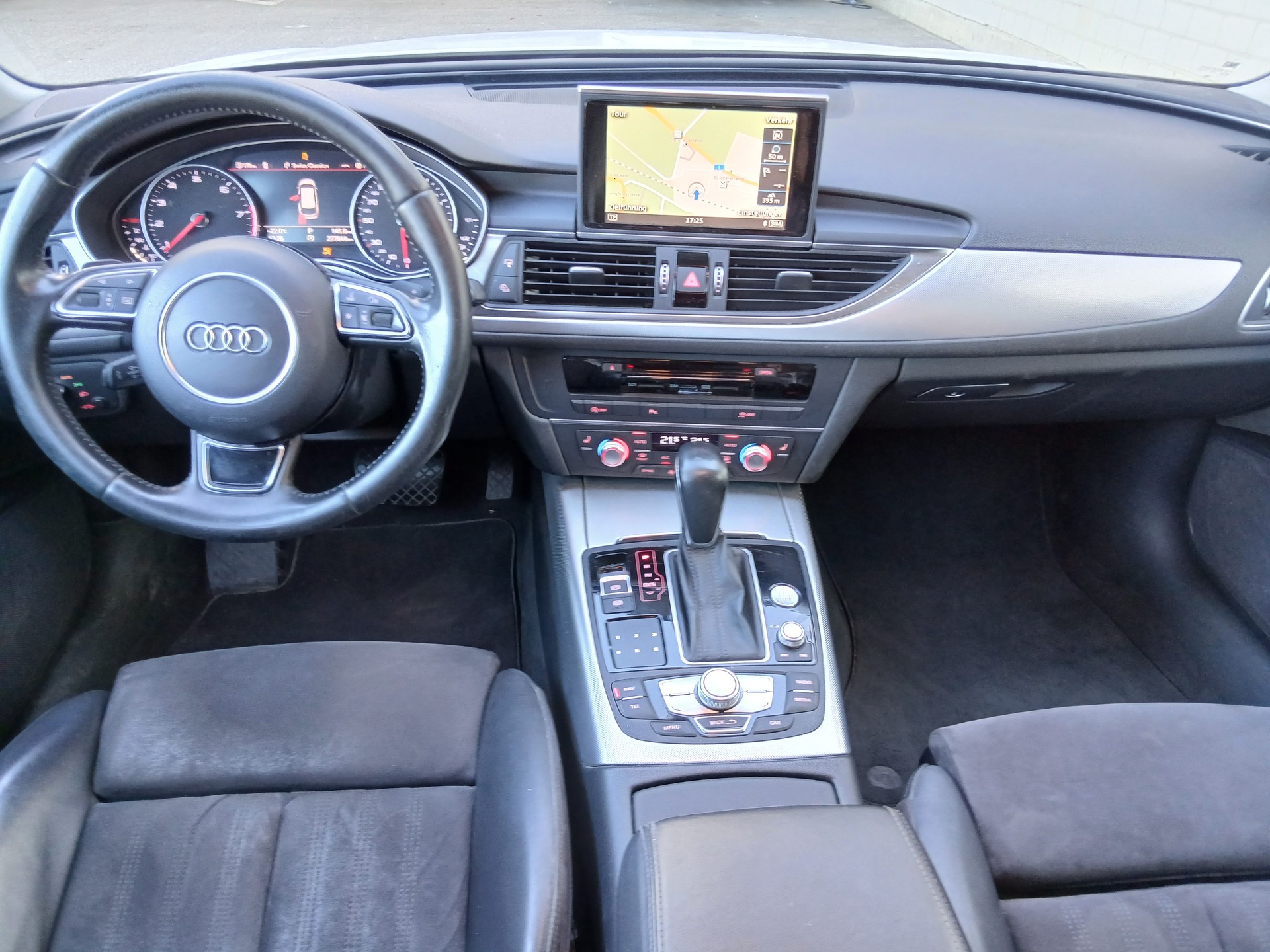 AUDI A6 Avant 2.0 TFSI S-tronic-image-9