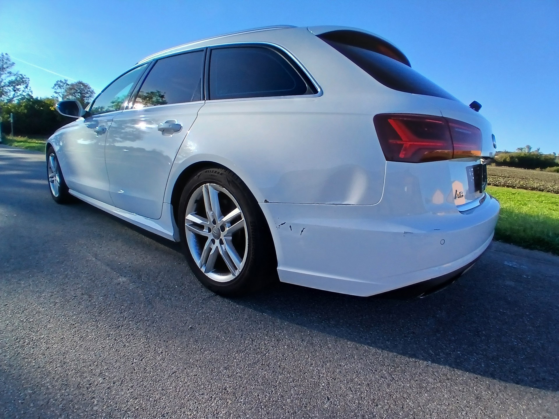 AUDI A6 Avant 2.0 TFSI S-tronic-image-2
