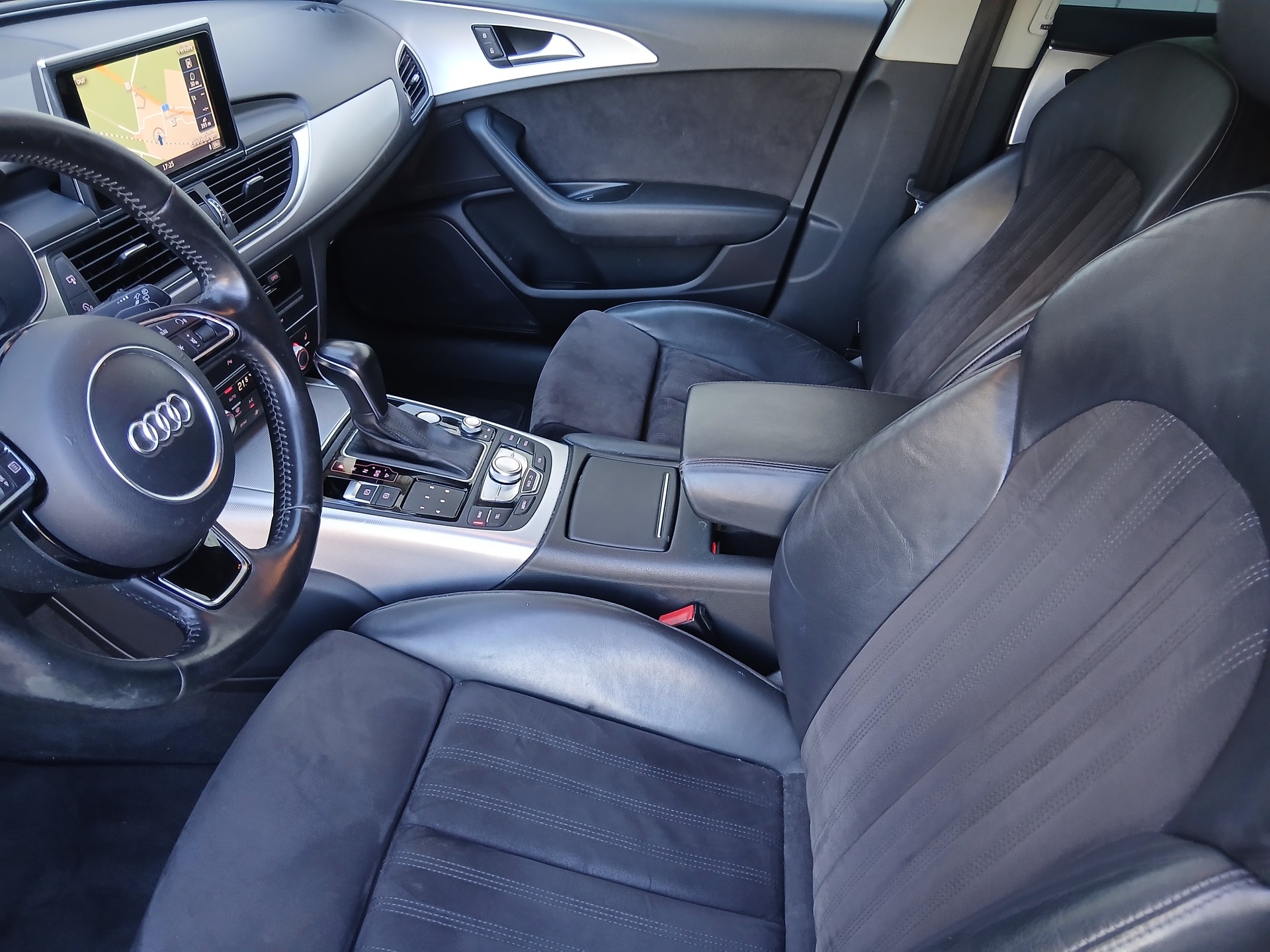 AUDI A6 Avant 2.0 TFSI S-tronic-image-8
