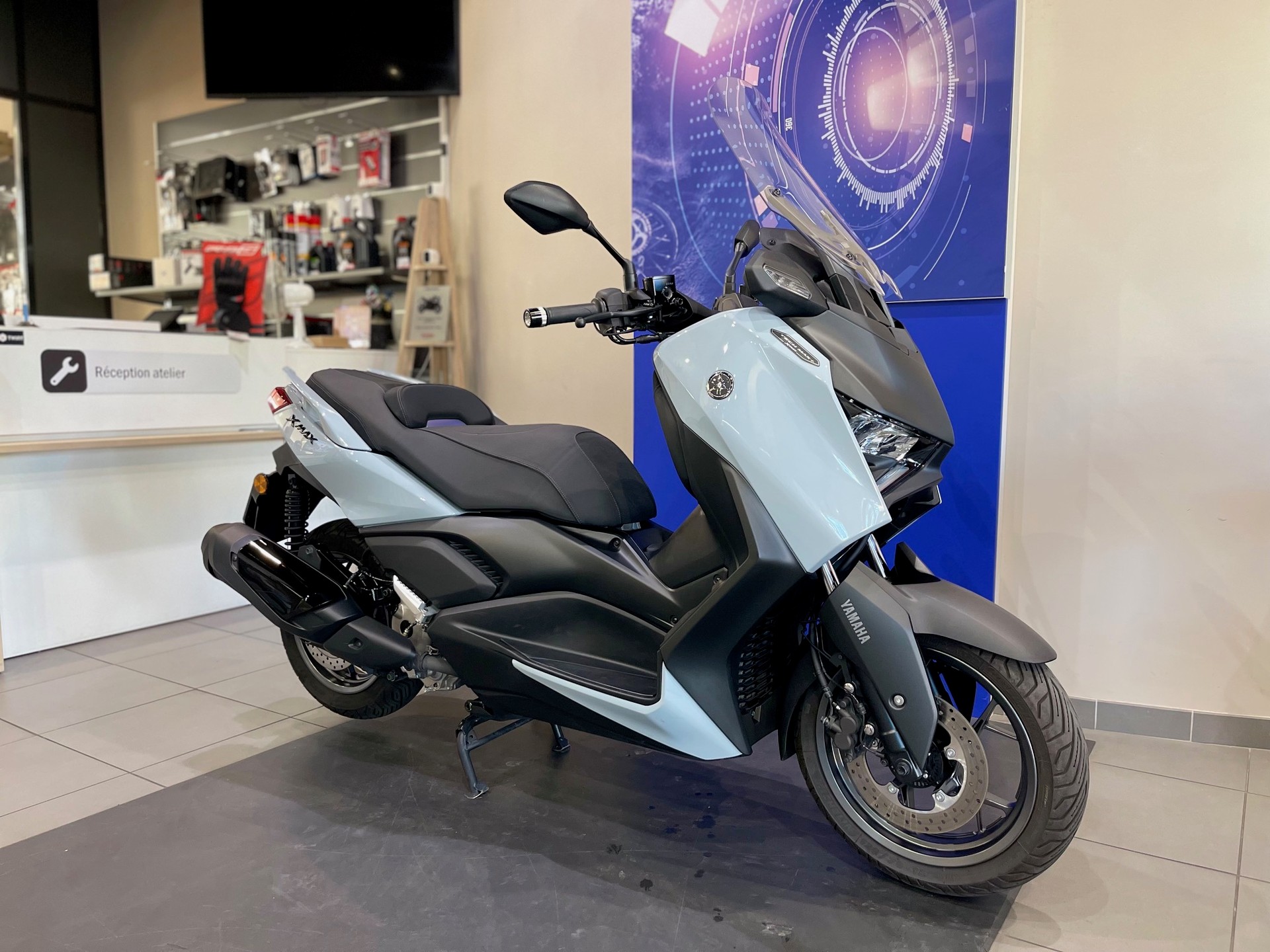 YAMAHA X-Max 300 Tech Max+-showroom-element-2