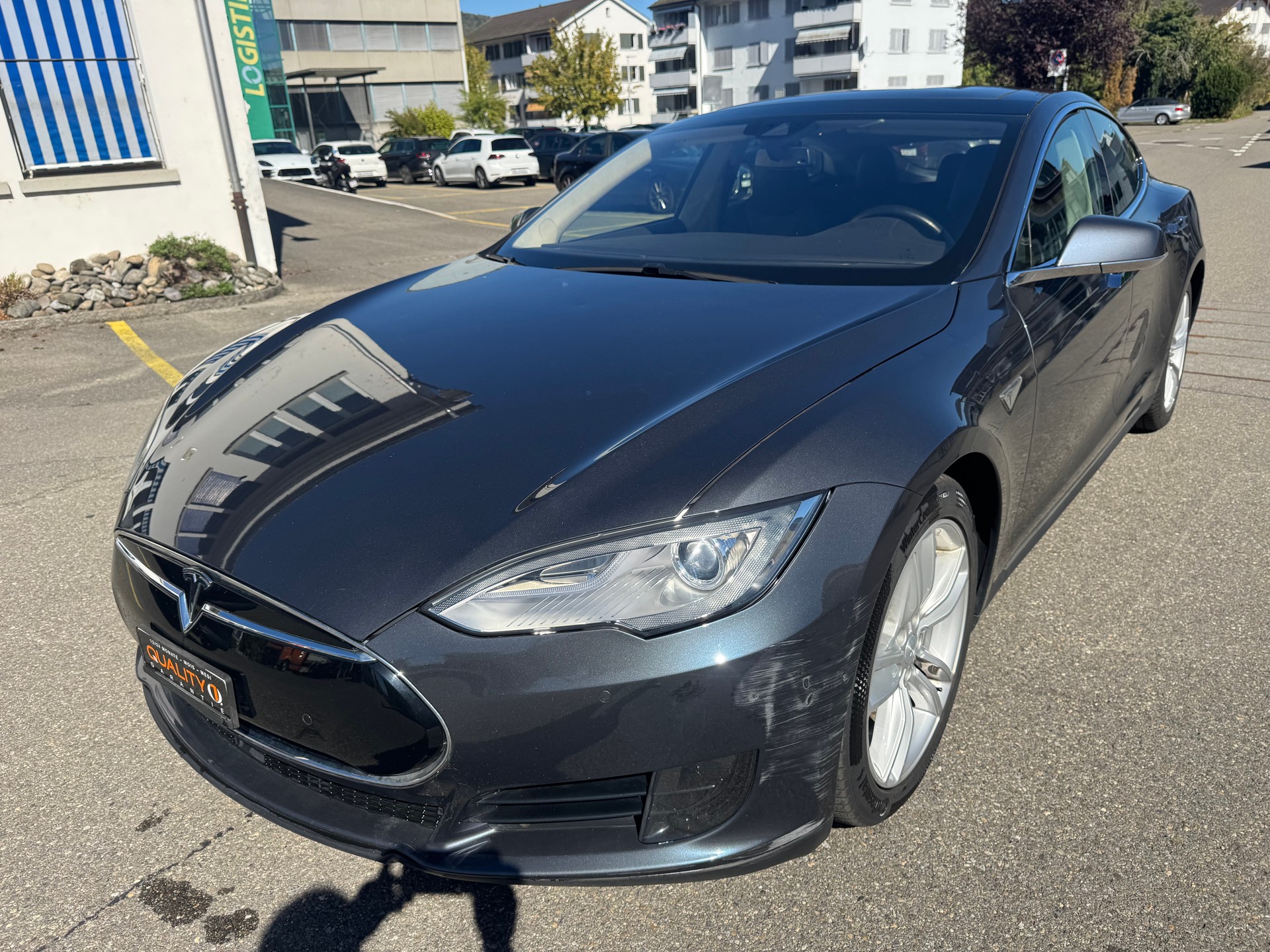 TESLA Model S 85 D-image-2