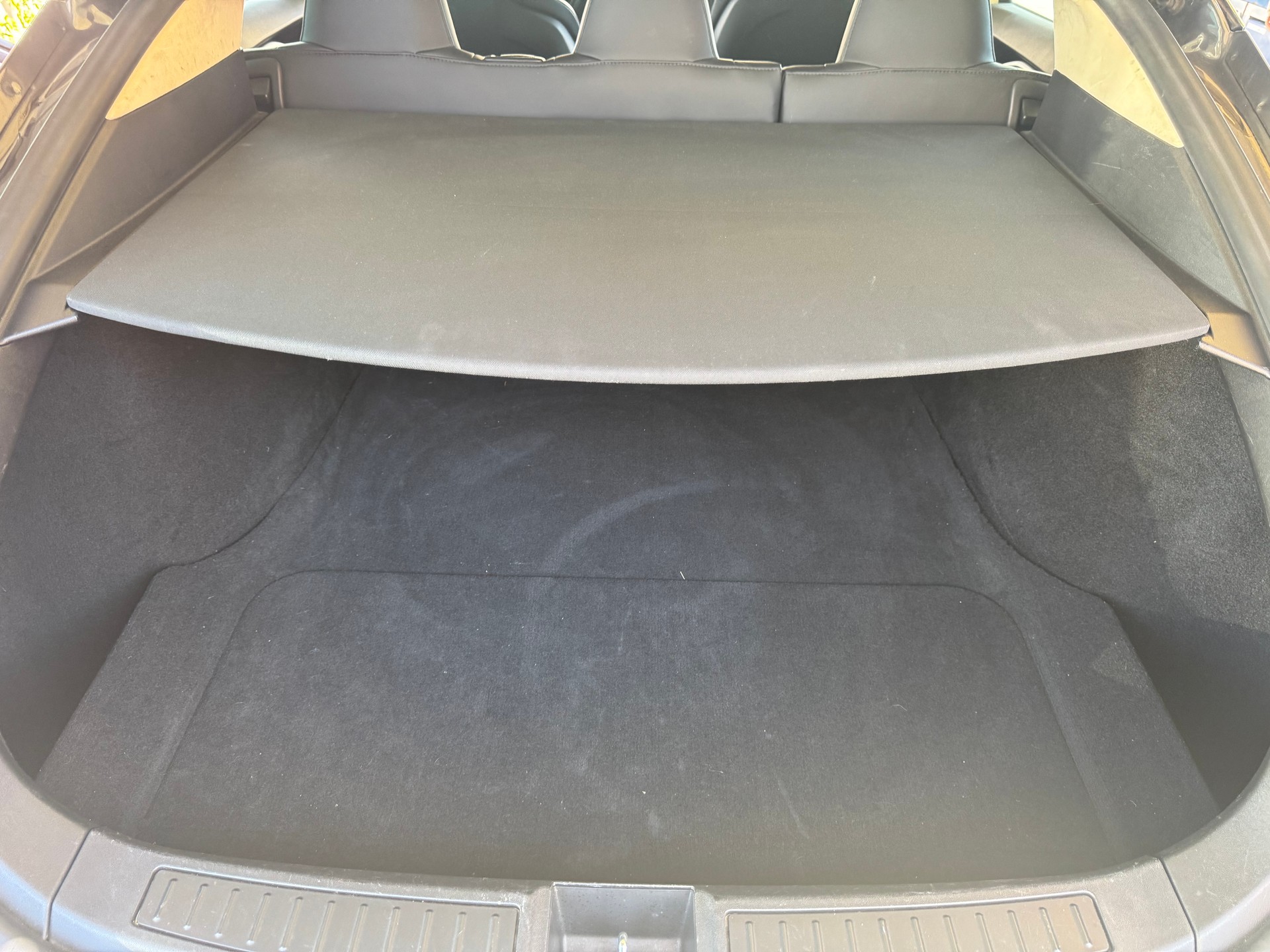 TESLA Model S 85 D-image-14