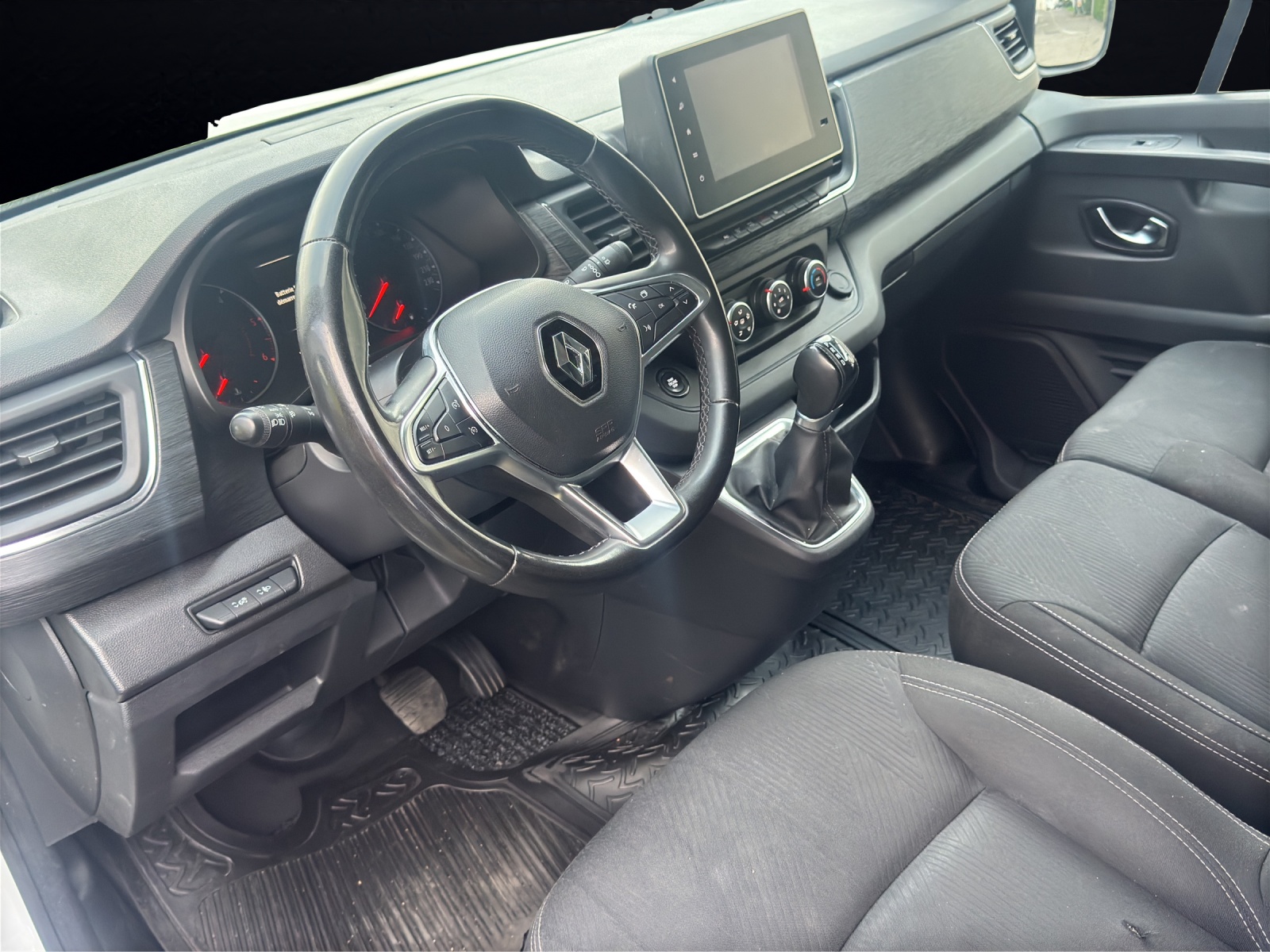 RENAULT Trafic 2.0 Blue dCi 170 Advance L2H1 EDC EN-image-9