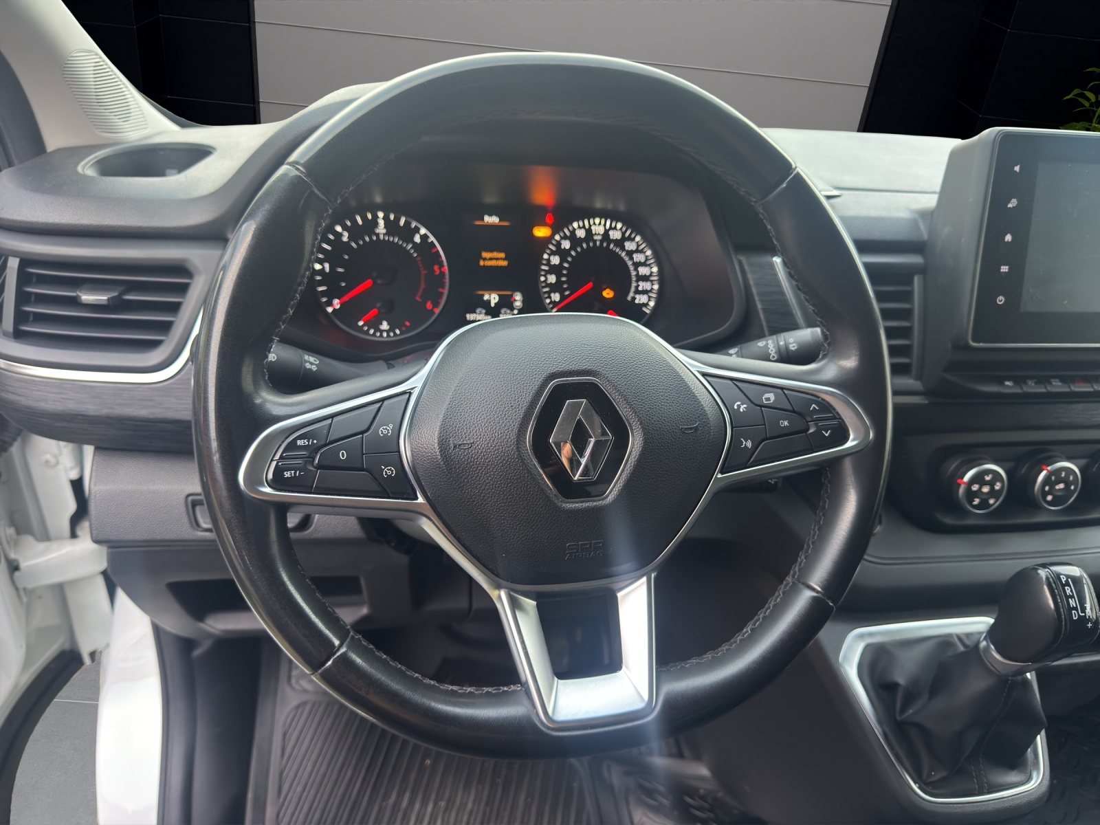 RENAULT Trafic 2.0 Blue dCi 170 Advance L2H1 EDC EN-image-12