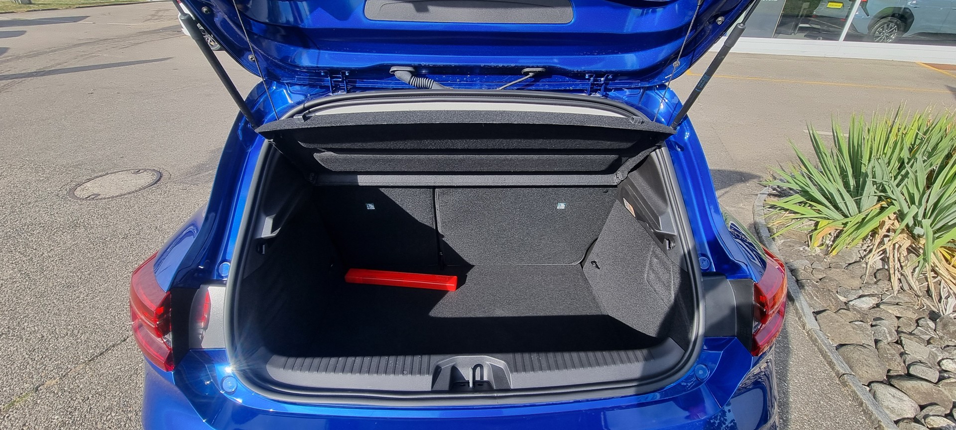 MITSUBISHI COLT 1.6 HEV Invite+-image-6