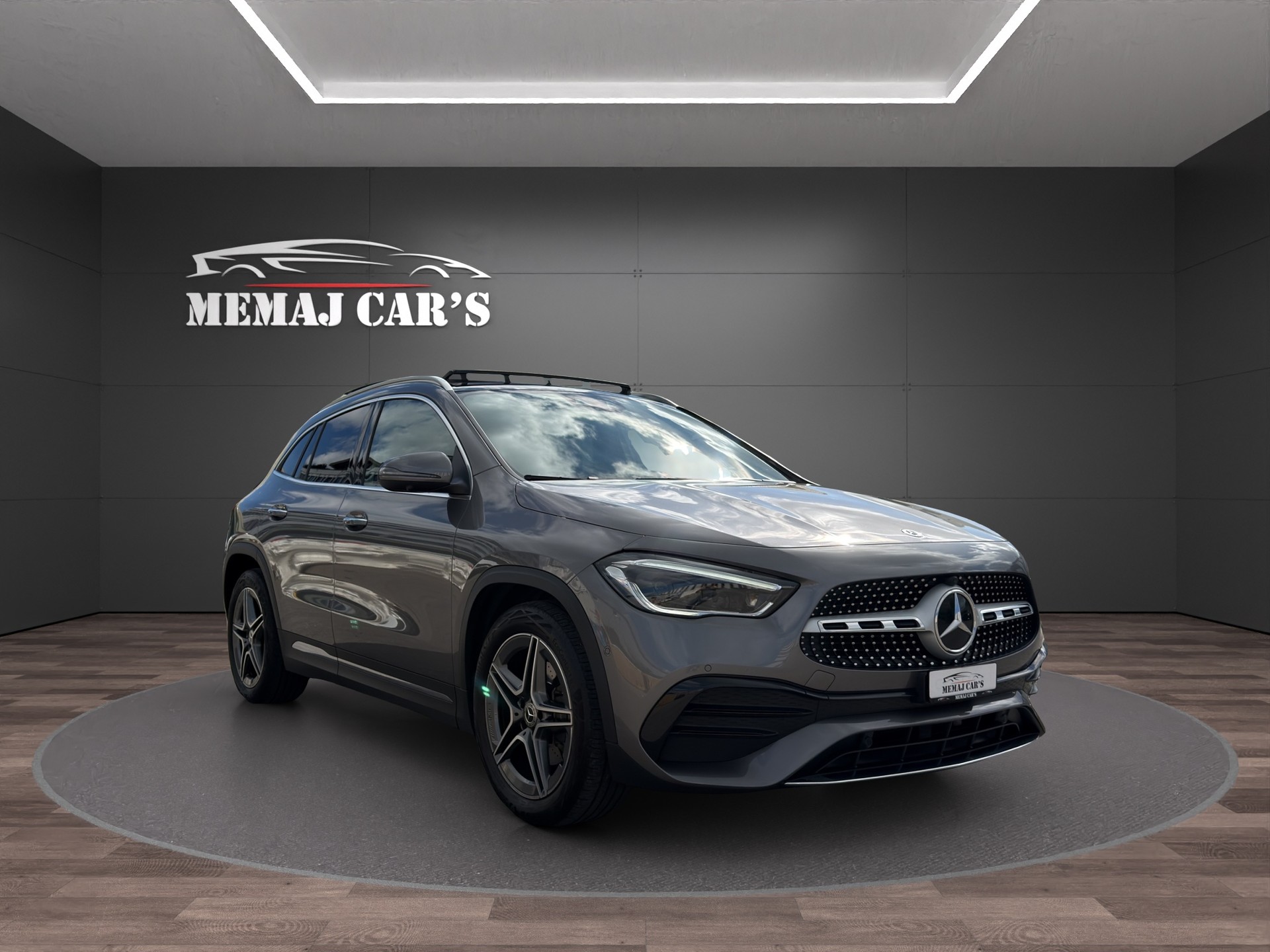 MERCEDES-BENZ GLA 200 AMG Line 7G-DCT Pano/Head Up/AHK-image-2