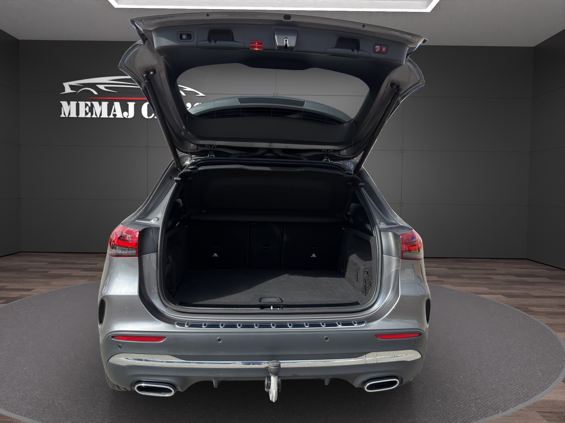MERCEDES-BENZ GLA 200 AMG Line 7G-DCT Pano/Head Up/AHK-image-8