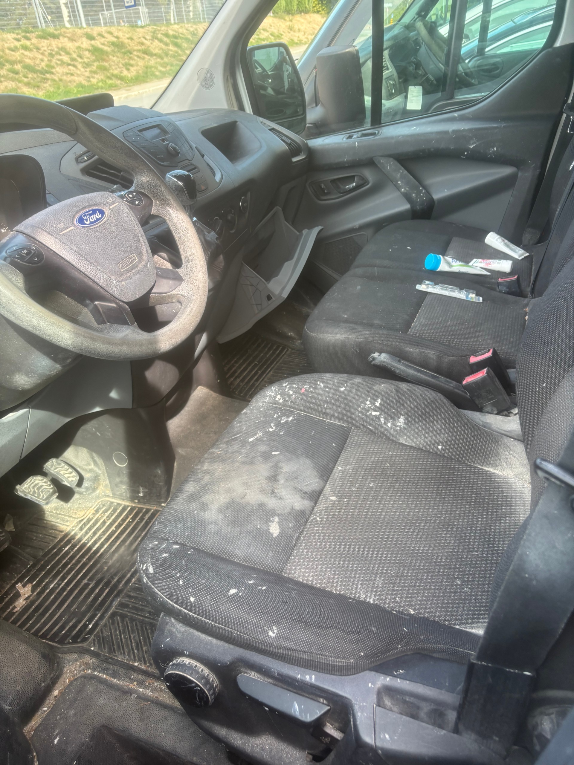 FORD Transit Custom Van 270 L1H1 Ambiente-image-12