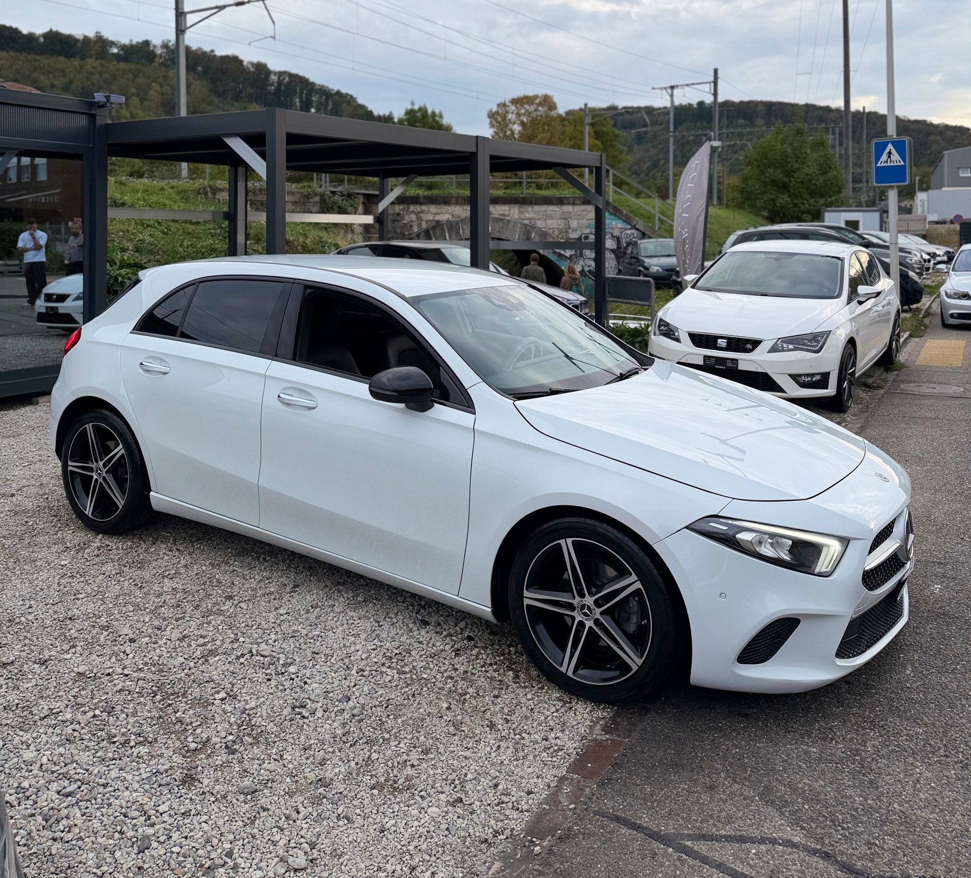 MERCEDES-BENZ A 180 d Progressive**Frisch Ab MFK!**Mit Garantie**Ambiente**Burmester**-image-3