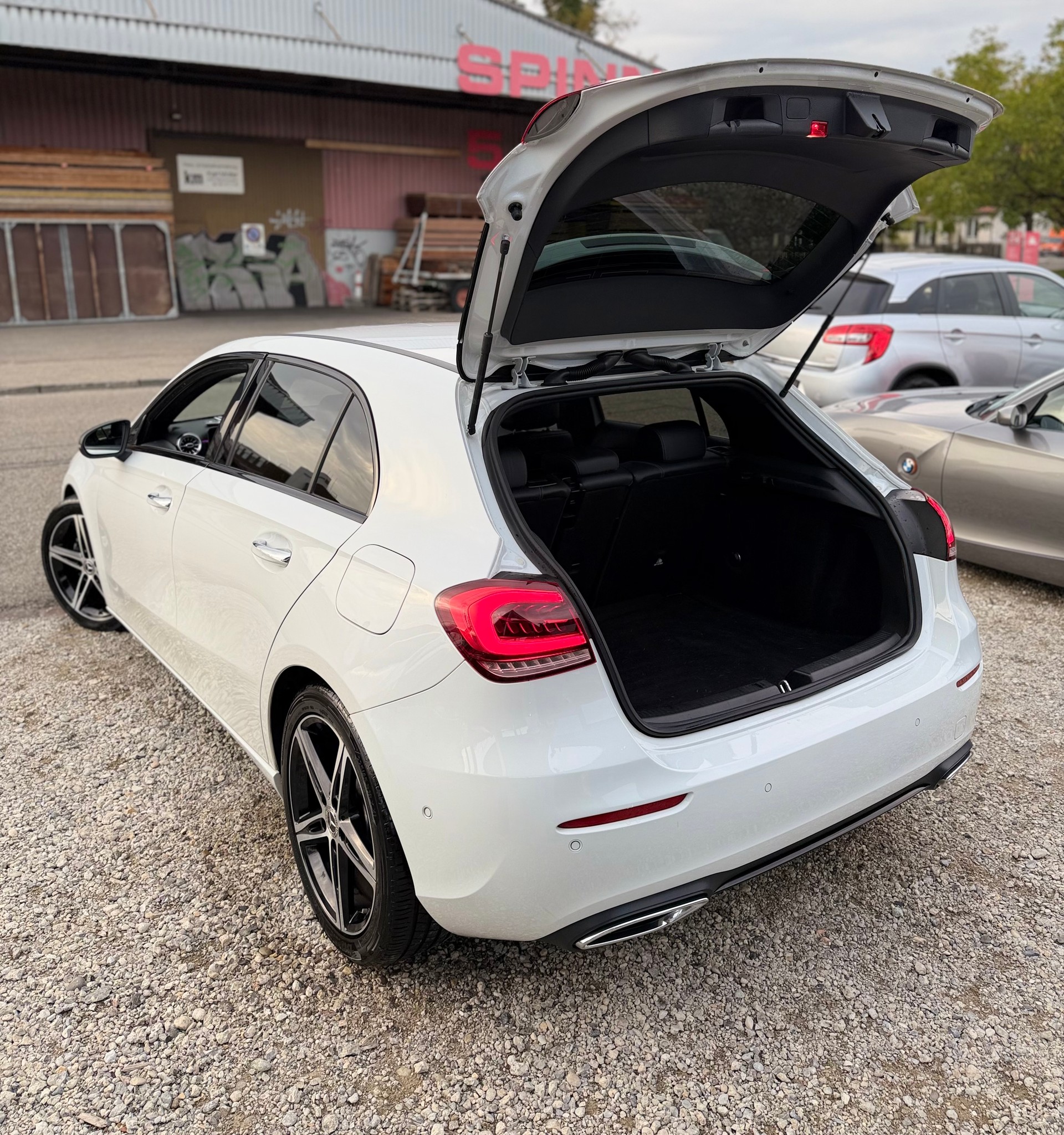 MERCEDES-BENZ A 180 d Progressive**Frisch Ab MFK!**Mit Garantie**Ambiente**Burmester**-image-14