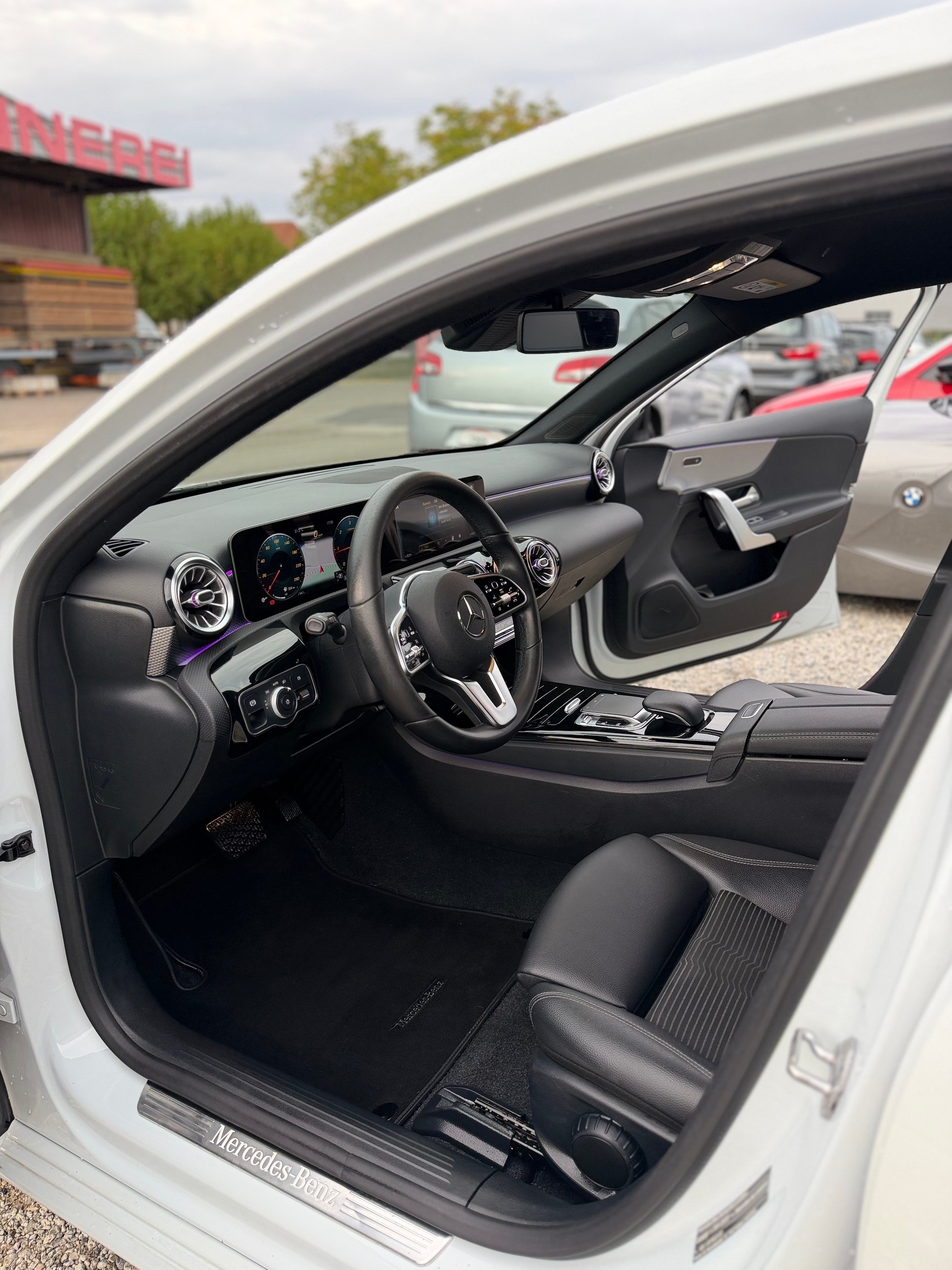 MERCEDES-BENZ A 180 d Progressive**Frisch Ab MFK!**Mit Garantie**Ambiente**Burmester**-image-10