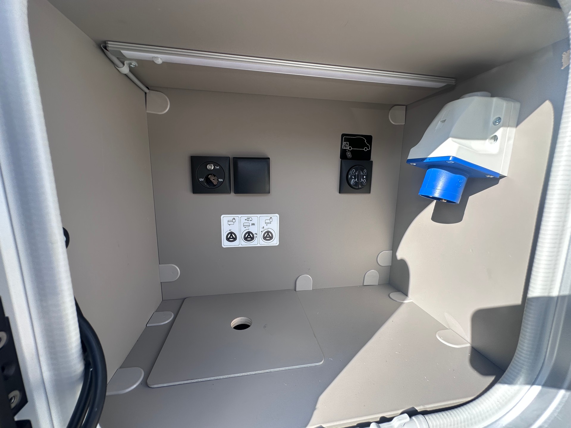 ADRIA Compact Supreme DL-image-18