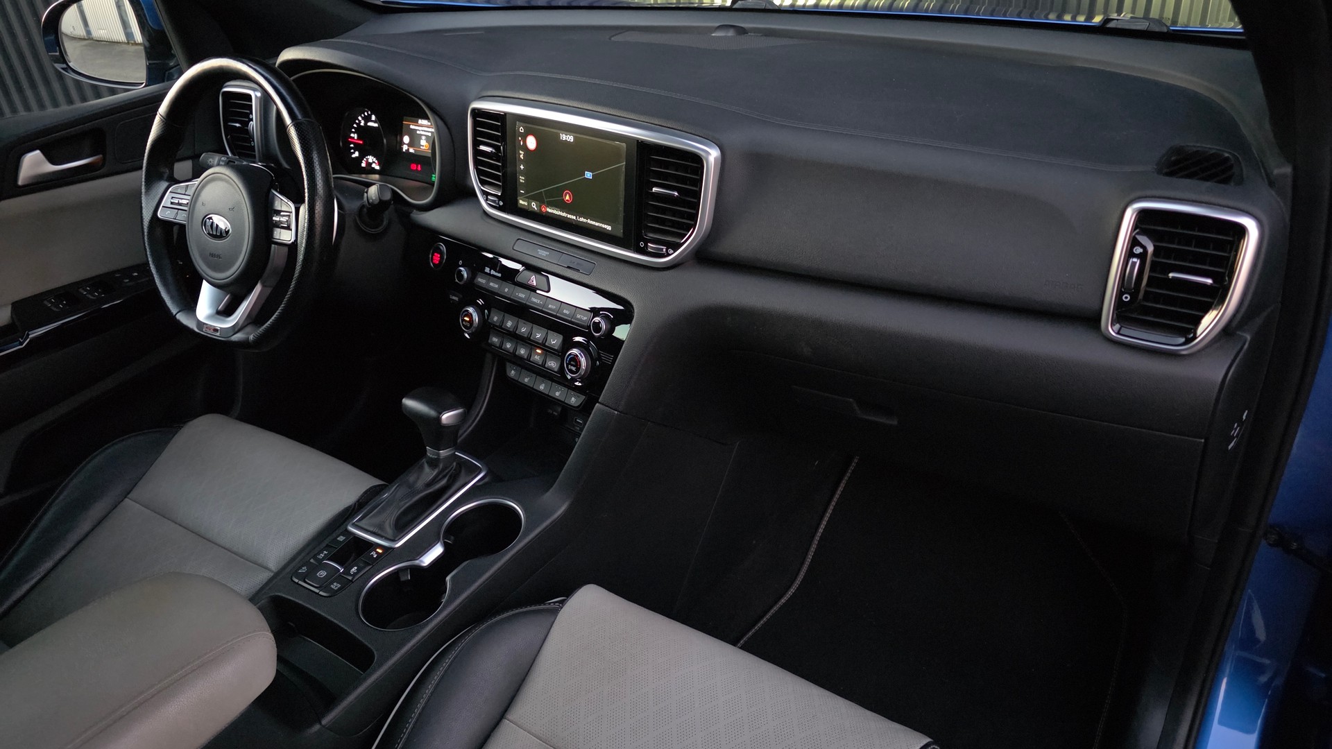 KIA 2.0 CRDi MHEV Style GT-Line-image-4