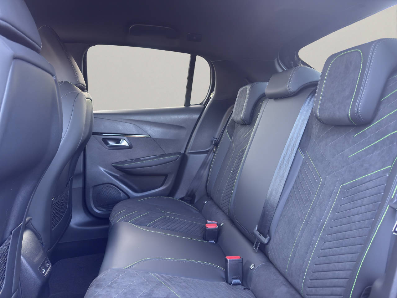 PEUGEOT 208 1.2 Hybrid 145 PS GT Exclusive-image-20