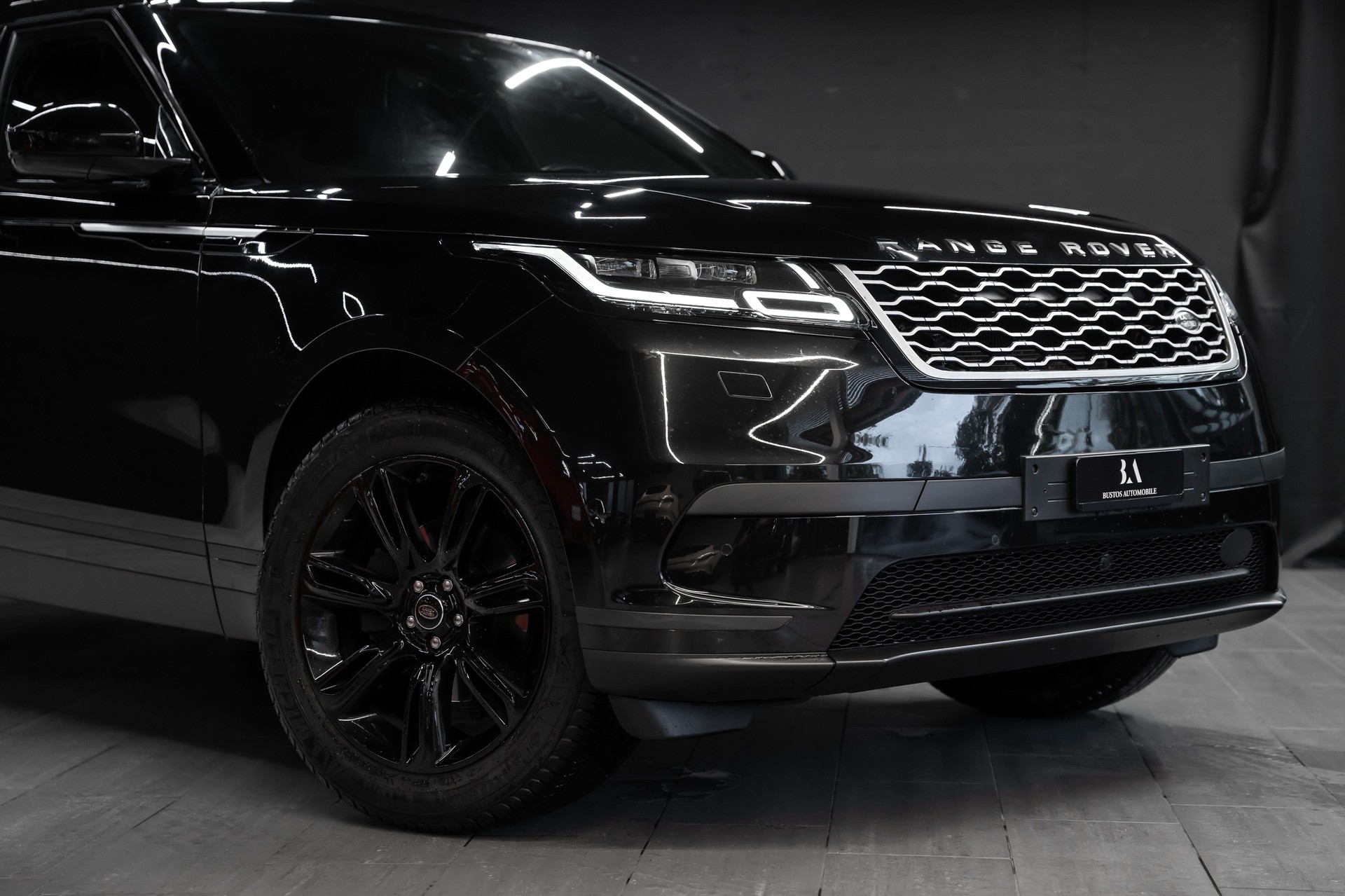 LAND ROVER Range Rover Velar R-Dynamic P 250 SE Automatic-image-1
