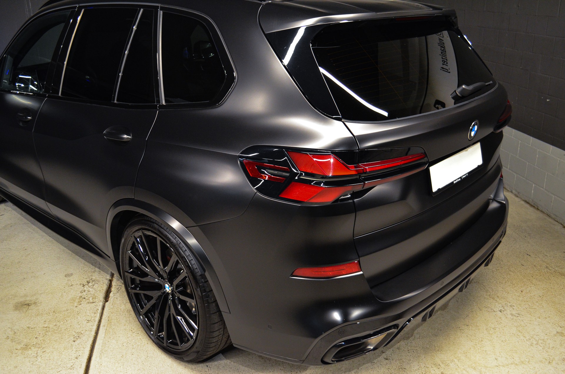 BMW X5 xDrive 48V 30d M Sport Pro Steptronic-image-9