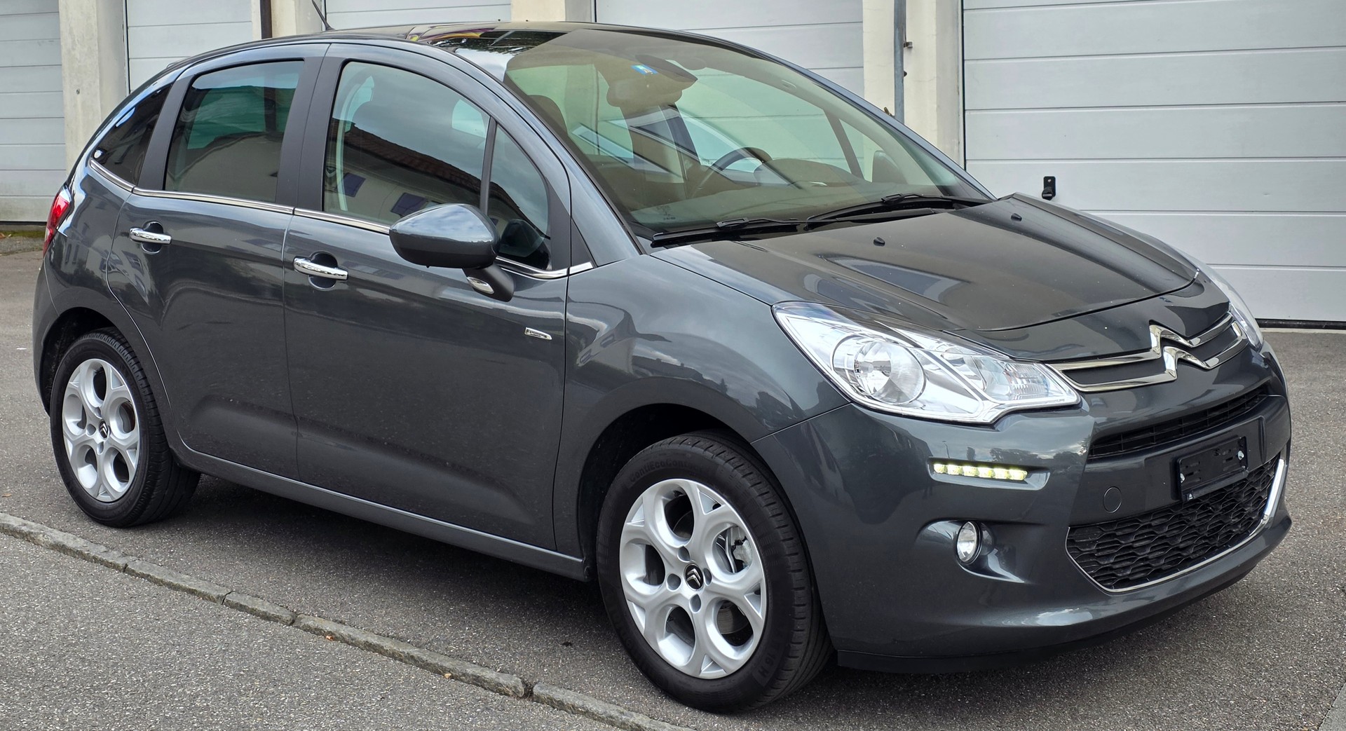 CITROEN C3 1.2i PureTech Exclusive-image-1
