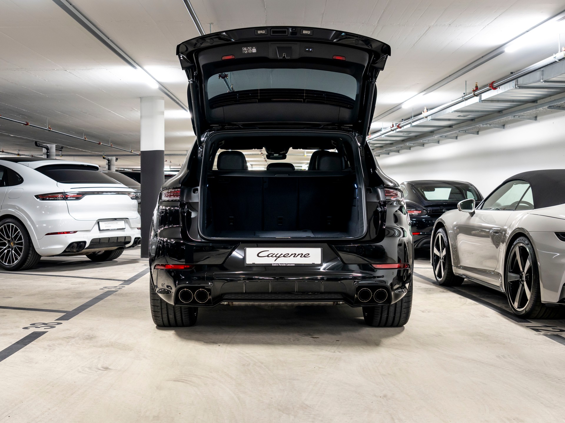 PORSCHE Cayenne Black Edition Tiptronic-image-26