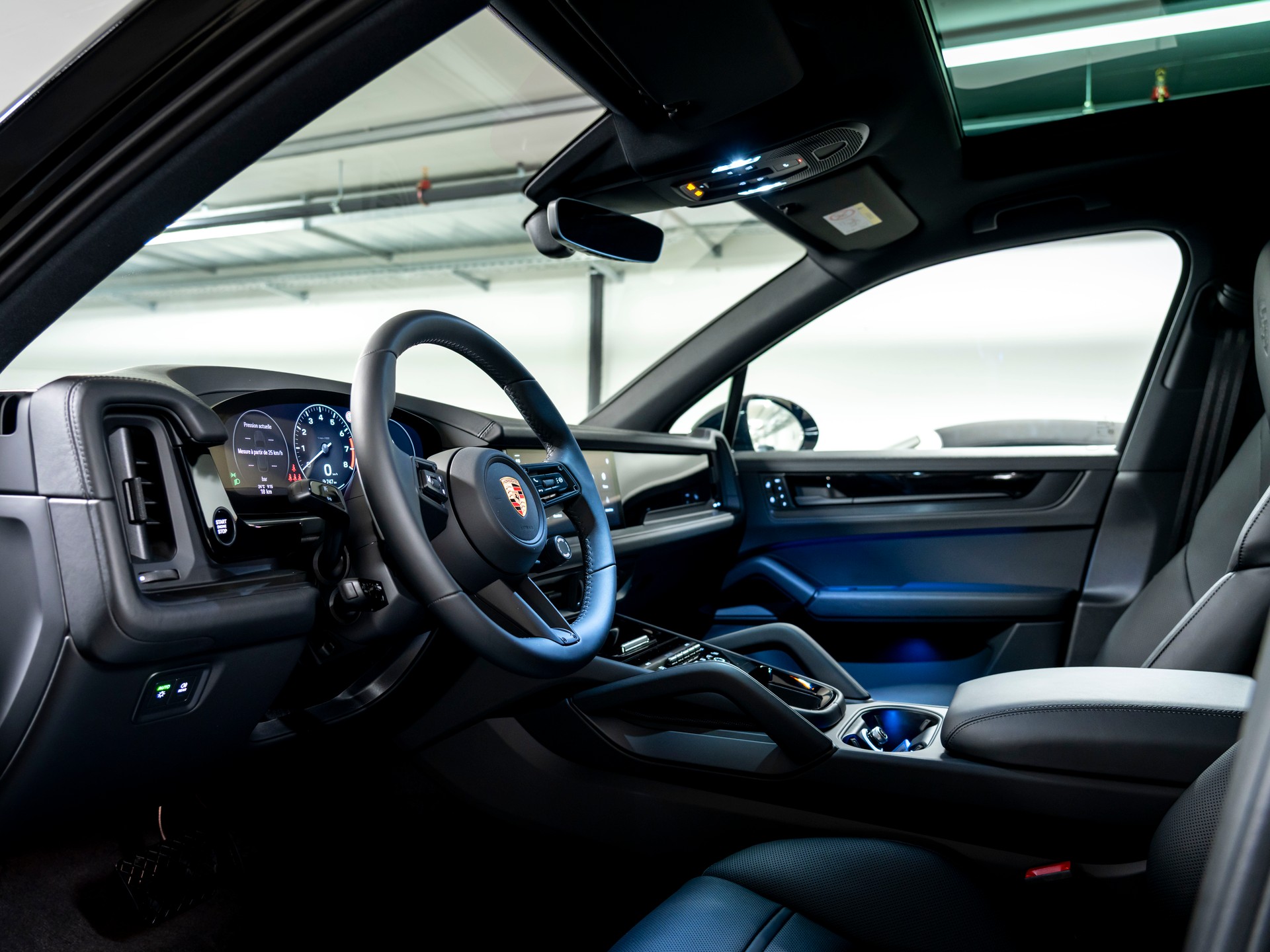 PORSCHE Cayenne Black Edition Tiptronic-image-5