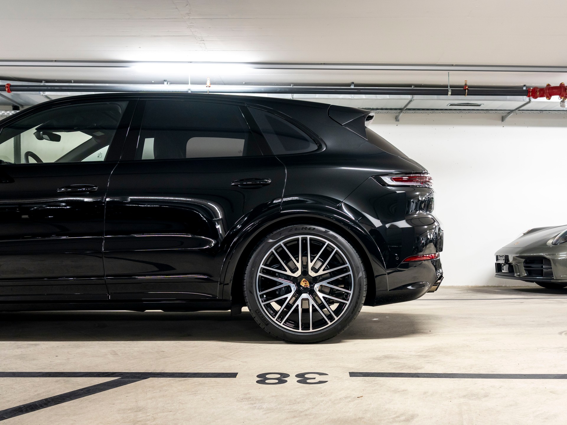PORSCHE Cayenne Black Edition Tiptronic-image-16